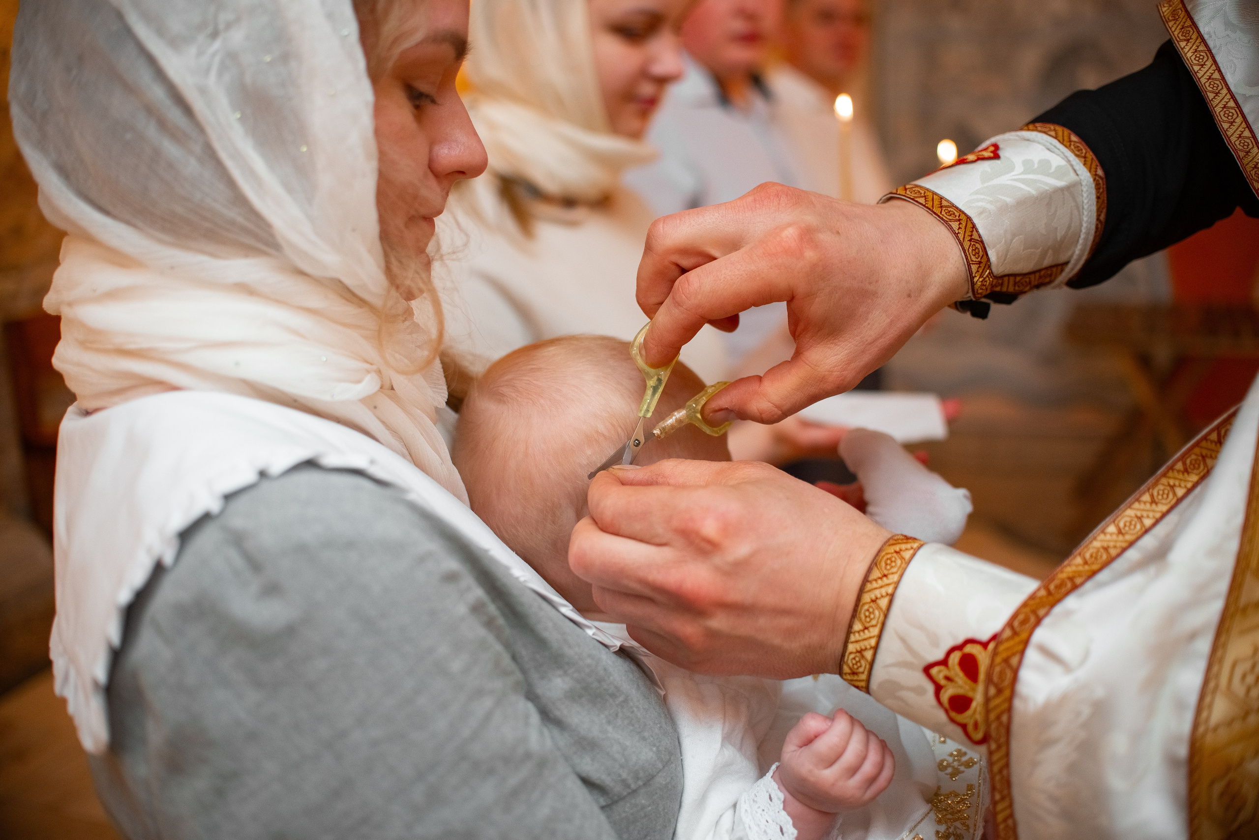 Крещение Василисы в Свято-Елисаветинском монастыре. Семейный фотограф на выписку из роддома и крещение Минск Настя Гришук