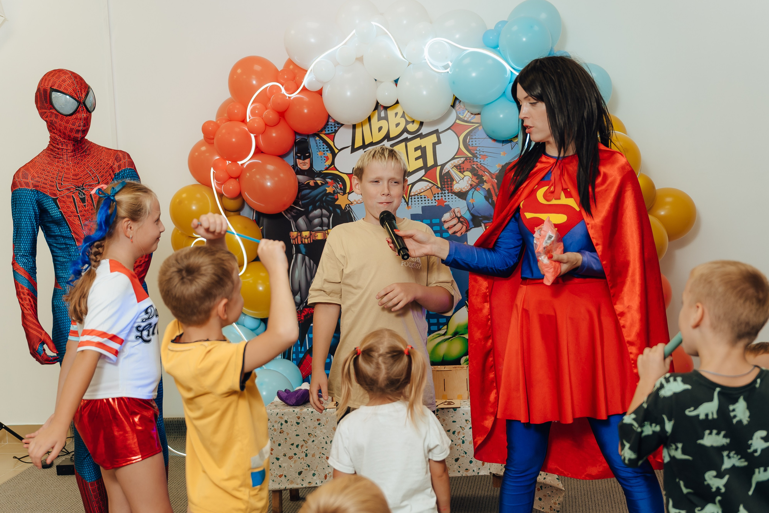 Праздник Льва в Мультифокс. Детский и семейный фотограф Катерина Мишина