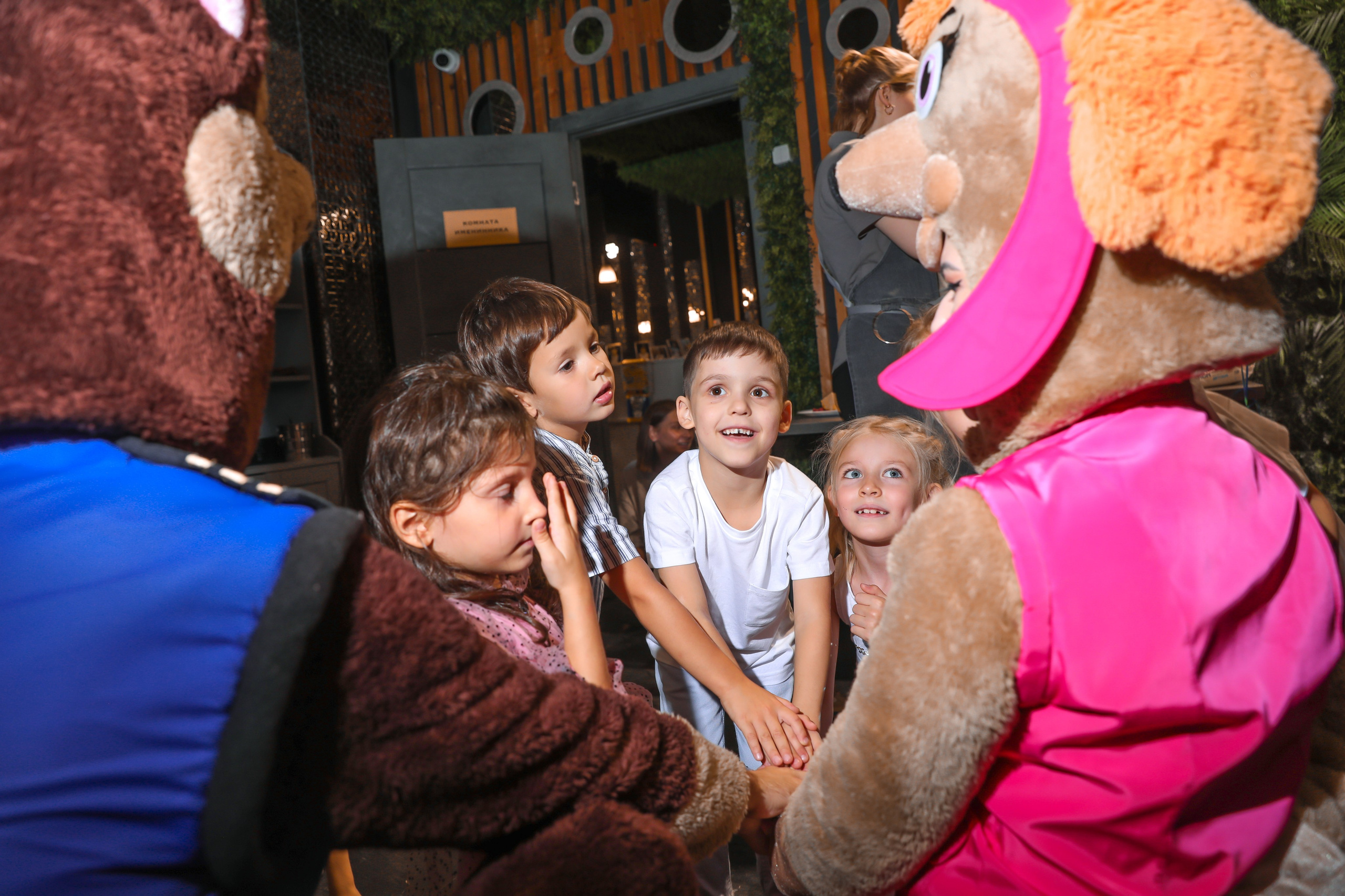 ДЕТСКИЕ МЕРОПРИЯТИЯ. Photographer Viktoriya Markushina «My world throug»