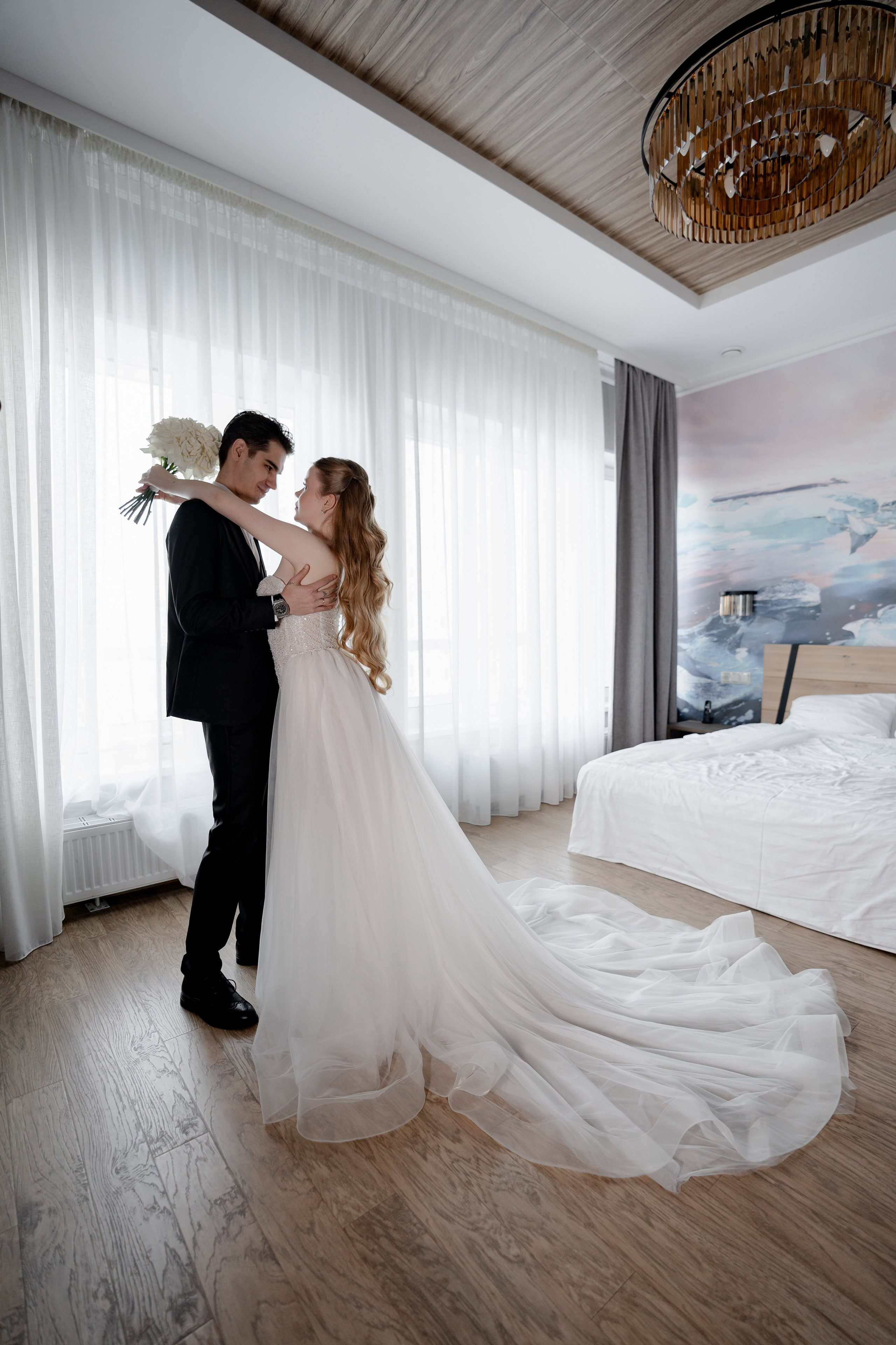 СВАДЕБНАЯ СЬЕМКА СБОРОВ В ОТЕЛЕ И ВЫЕЗД НА ЦЕРЕМОНИЮ (СНЯТО В СИБИРЕ В НИЖНЕВАРТОВСКЕ). Профессиональный фотограф, Санкт-Петербург — Виктория Богомолова