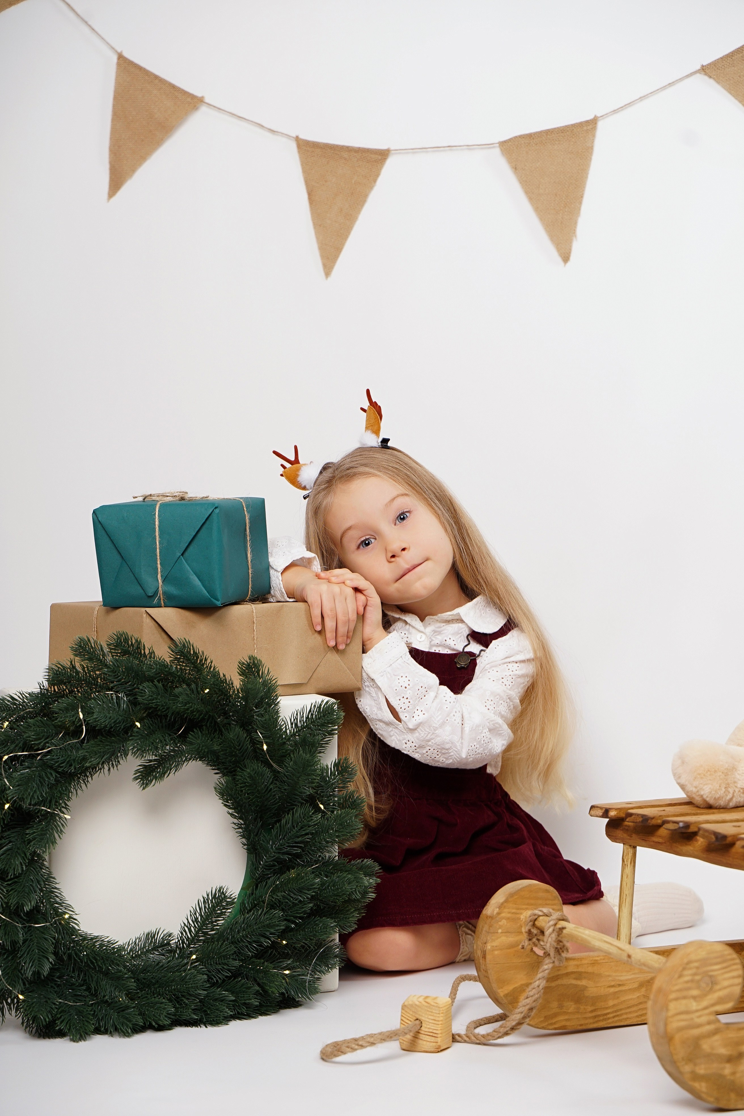 Новогдняя светлая. Студия детской фотографии