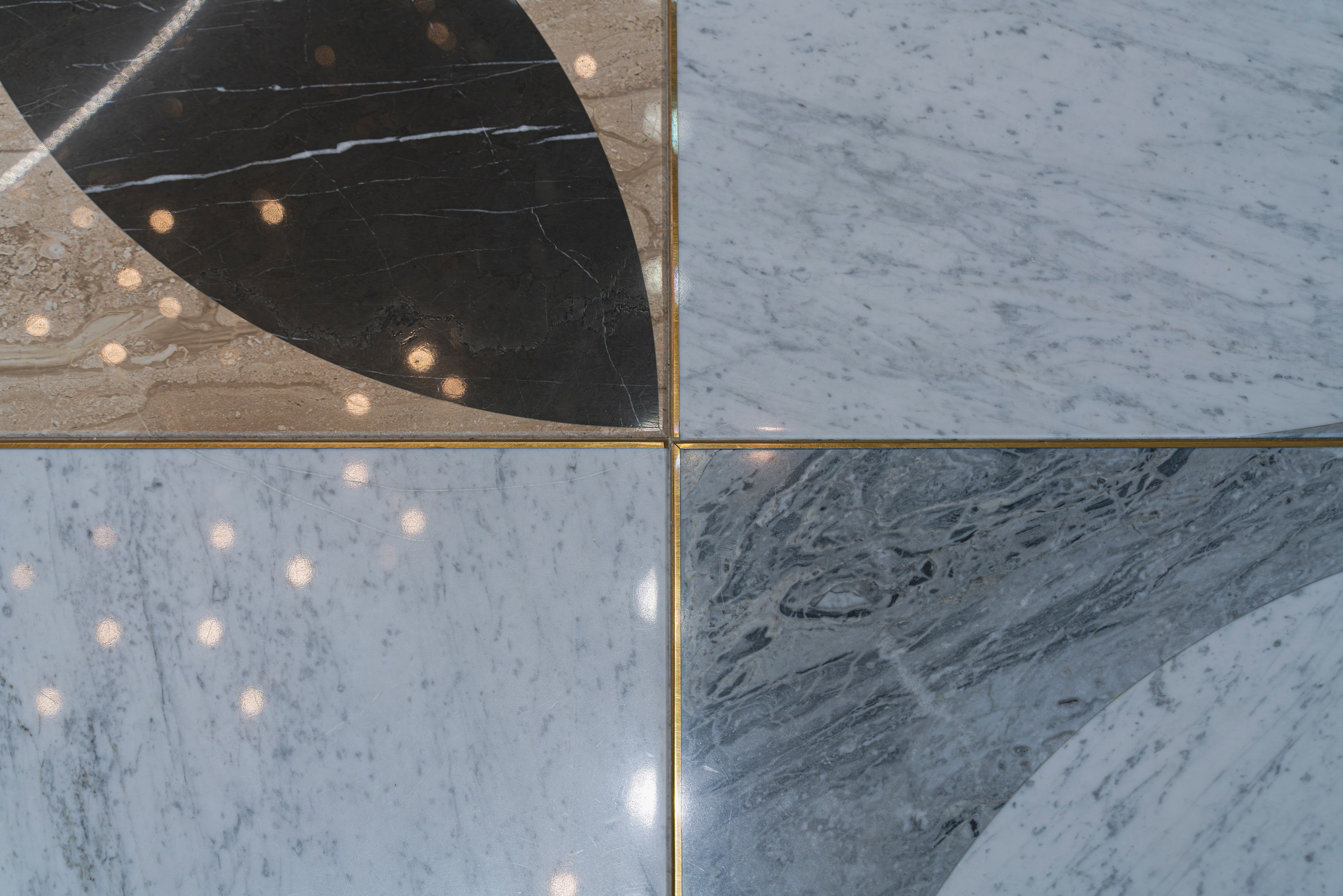 КАМ. Ювелирный дом CHAMOVSКIKH. Видеограф для бизнеса в Санкт-Петербурге — съёмка производств, выставок, B2B