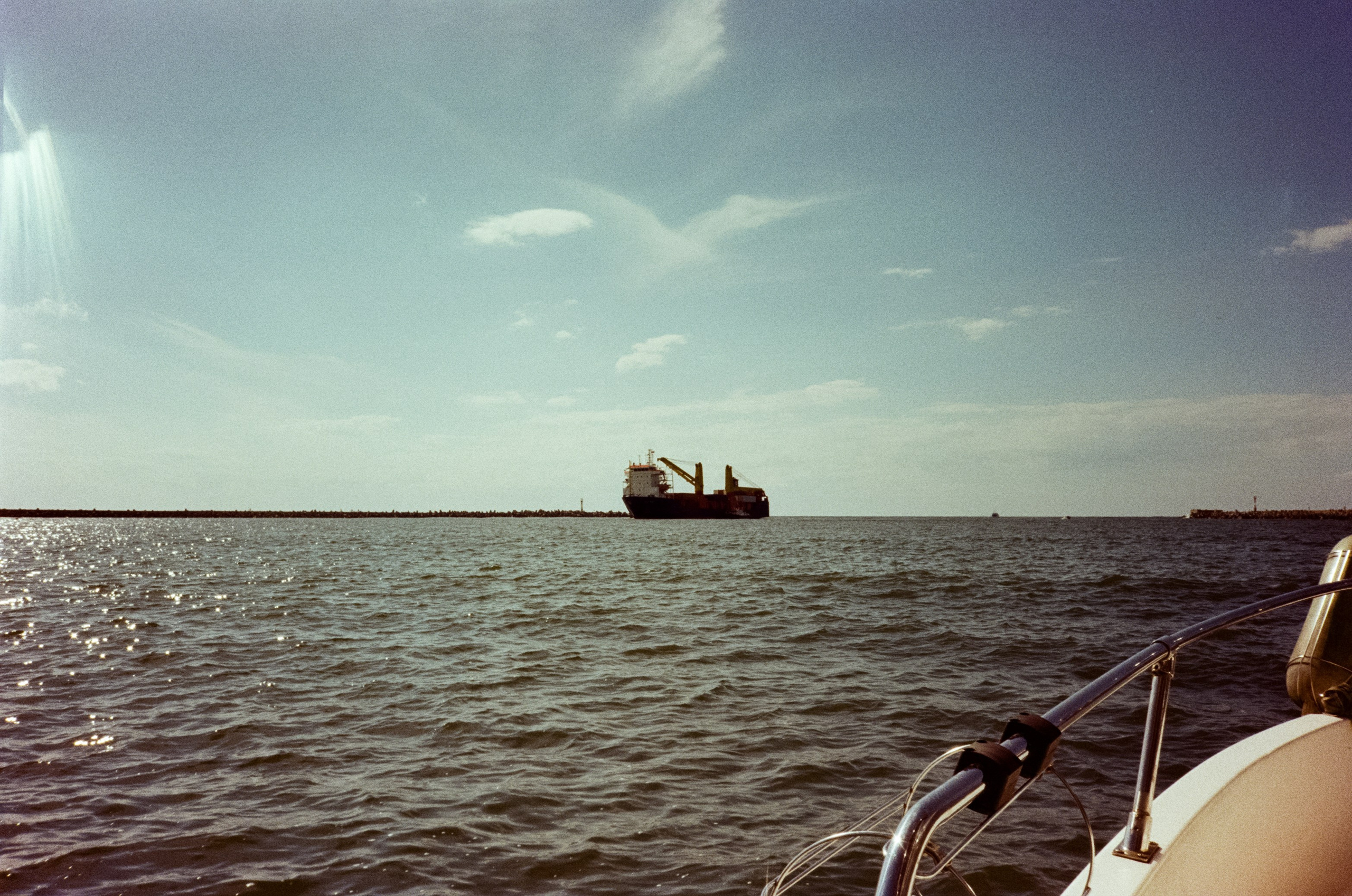 Прогулка на катере по Калининградскому заливу. Алые паруса. Фотограф-документалист Мария Осокина