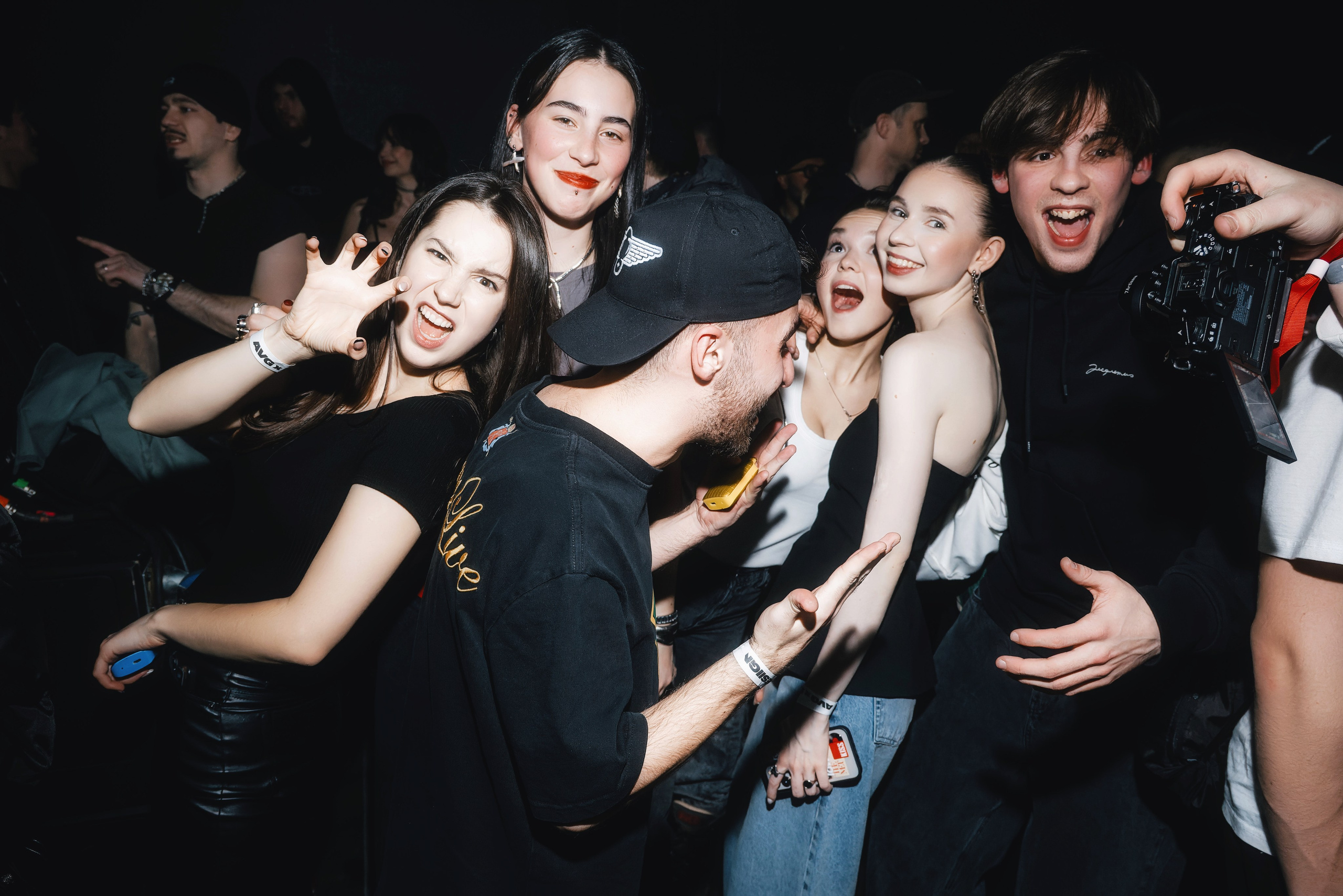 AVG x Desiigner в Tau 21.02.2025. Репортажный фотограф и видеограф в Москве