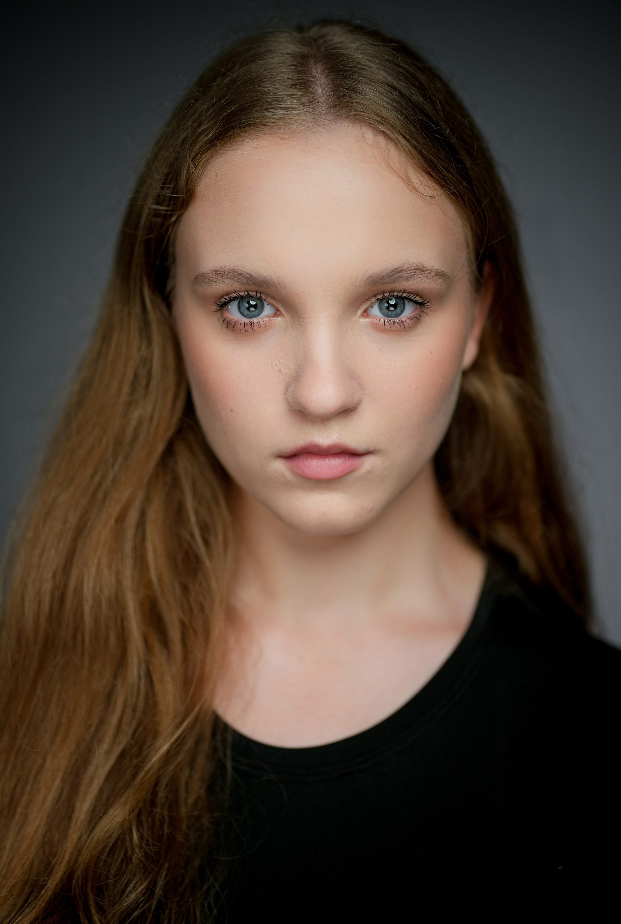 Актриса Елизавета Коровина. Портретная съемка в Москве, студийный фотограф Игорь Фомин