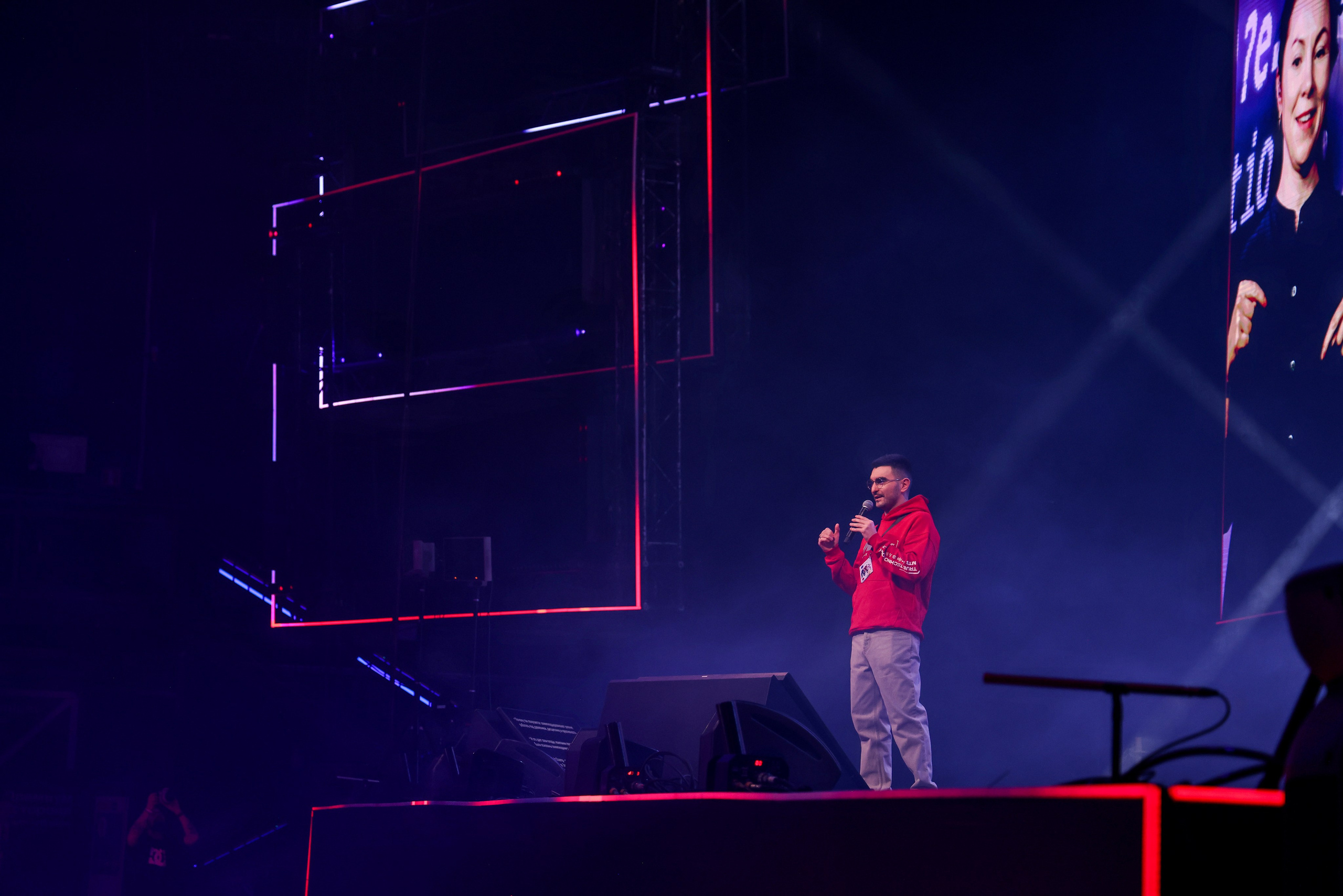 МТС TTC. Фотограф Антон Чупринин