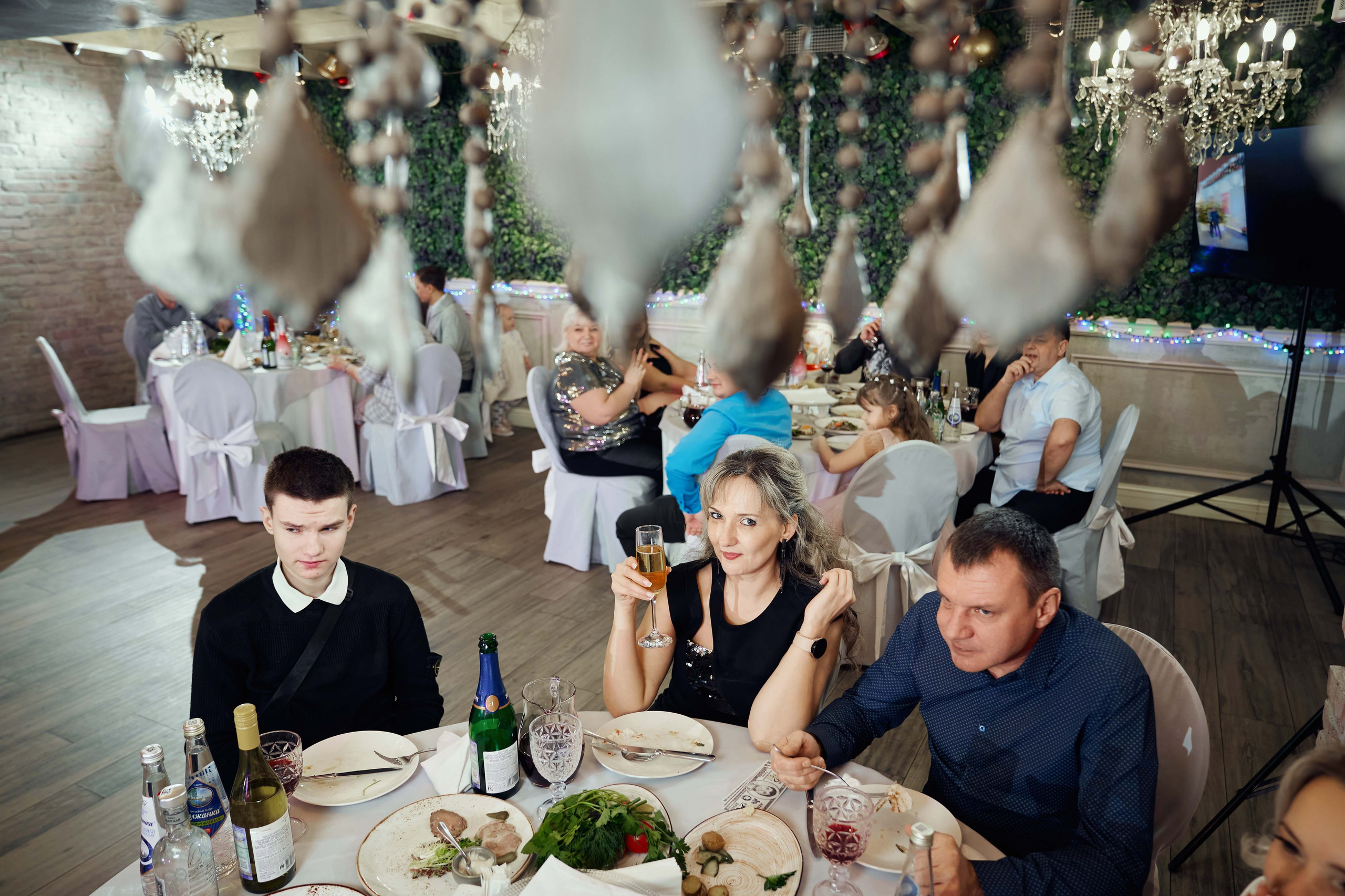 Репортажная фотосъёмка юбилея 45 лет в ресторане Стравинская гавань