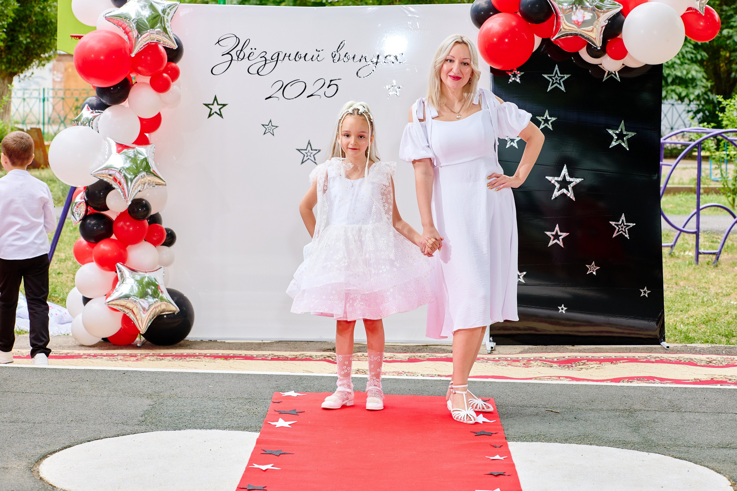 Выпускной 45 сад. Фотограф Выпускные альбомы Таганрог Сергей Коробченко