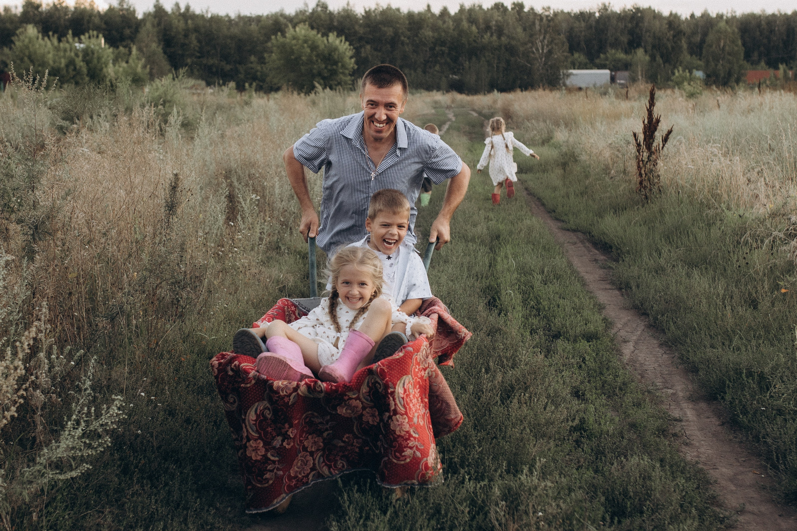 Папа и дети. Семейный фотограф lifestyle в Новосибирске Елена Шпилевая