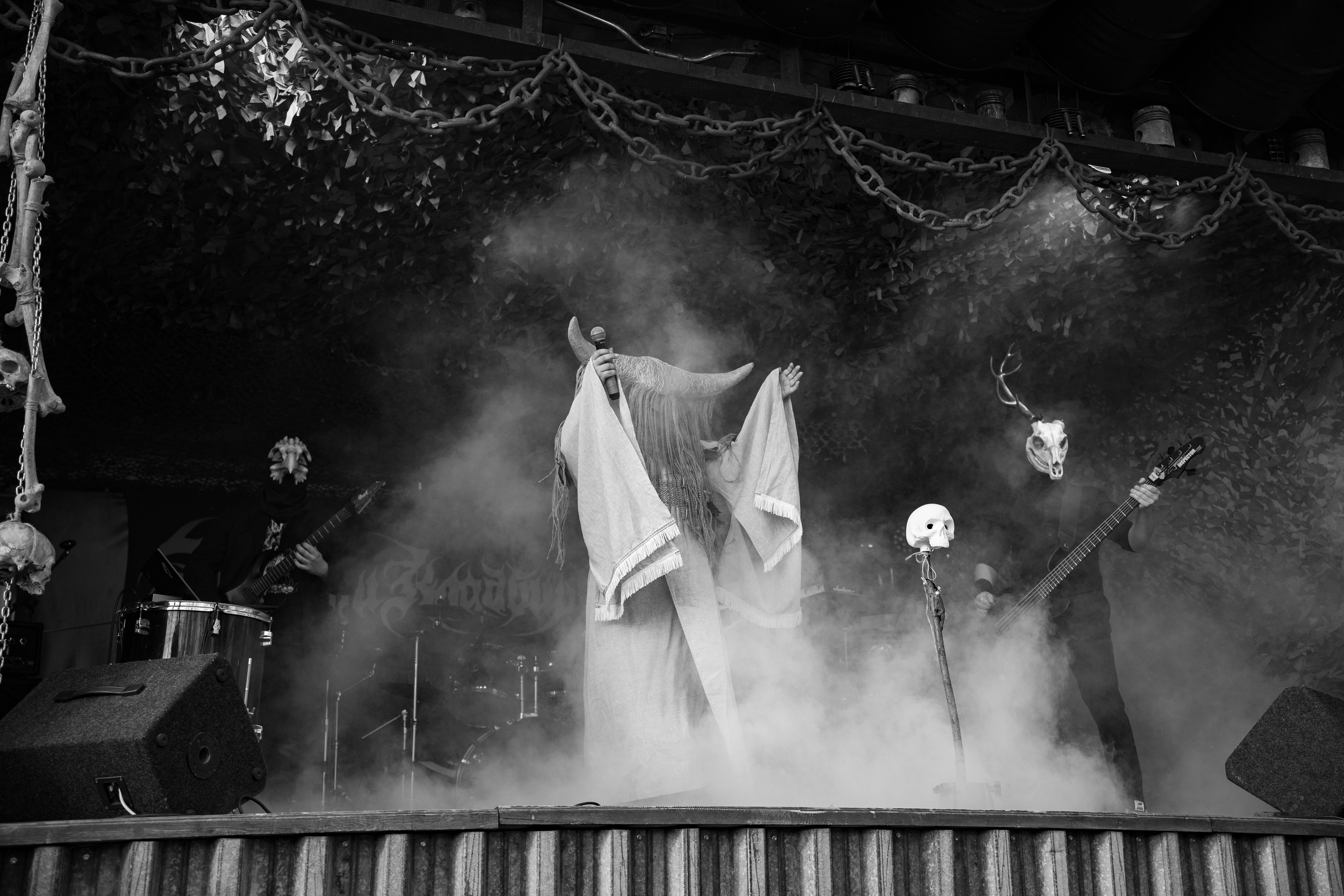 Фестиваль «ПОСРЕДИ КЛАДБИЩ И БОЛОТ»|Архангельск. Концертный и репортажный фотограф в Санкт-Петербурге Слава Пахомов