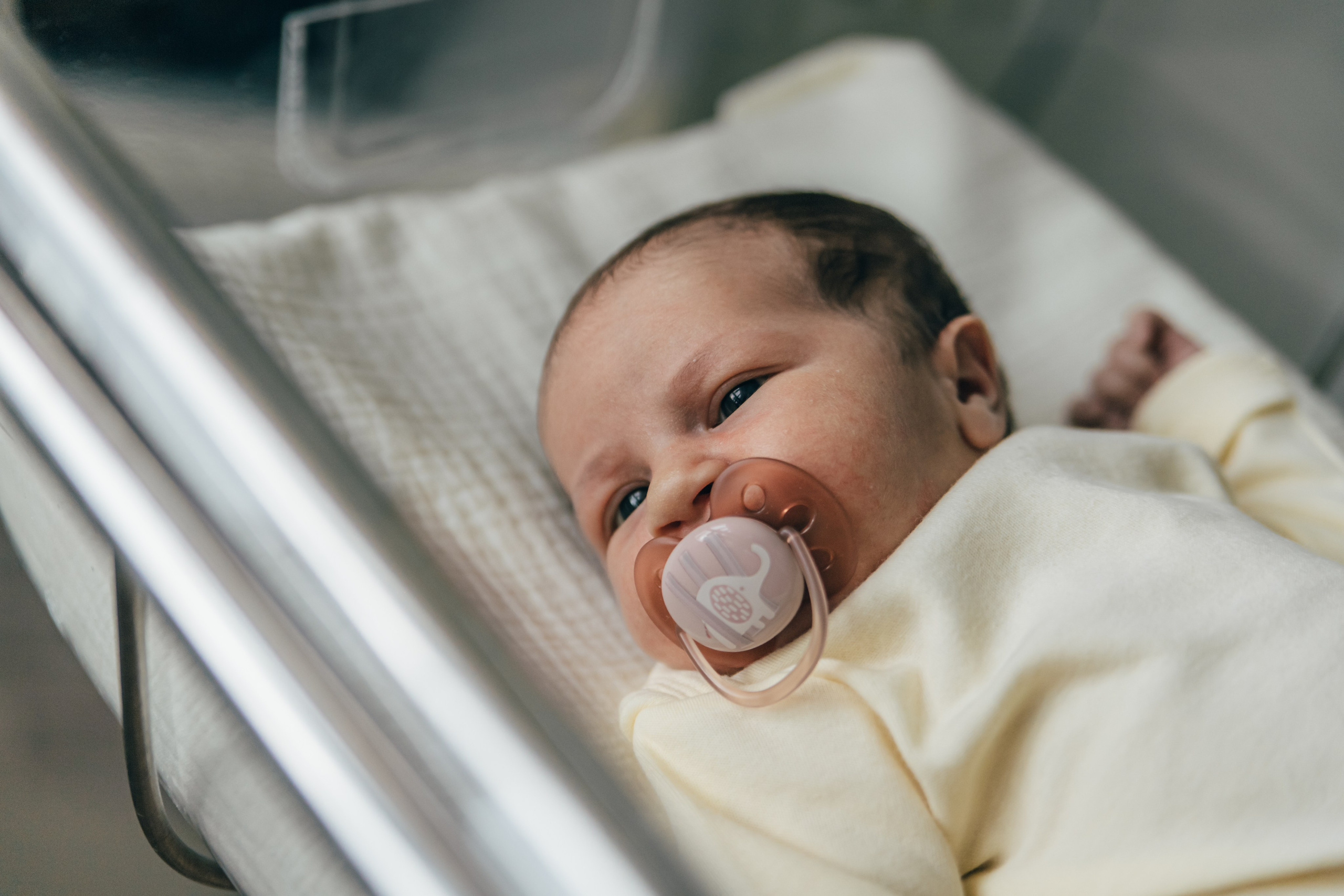 Олеся. Фотосъёмки в роддоме. Семейный фотограф в Калуге Ирина Ушакова. Фотограф на роды
