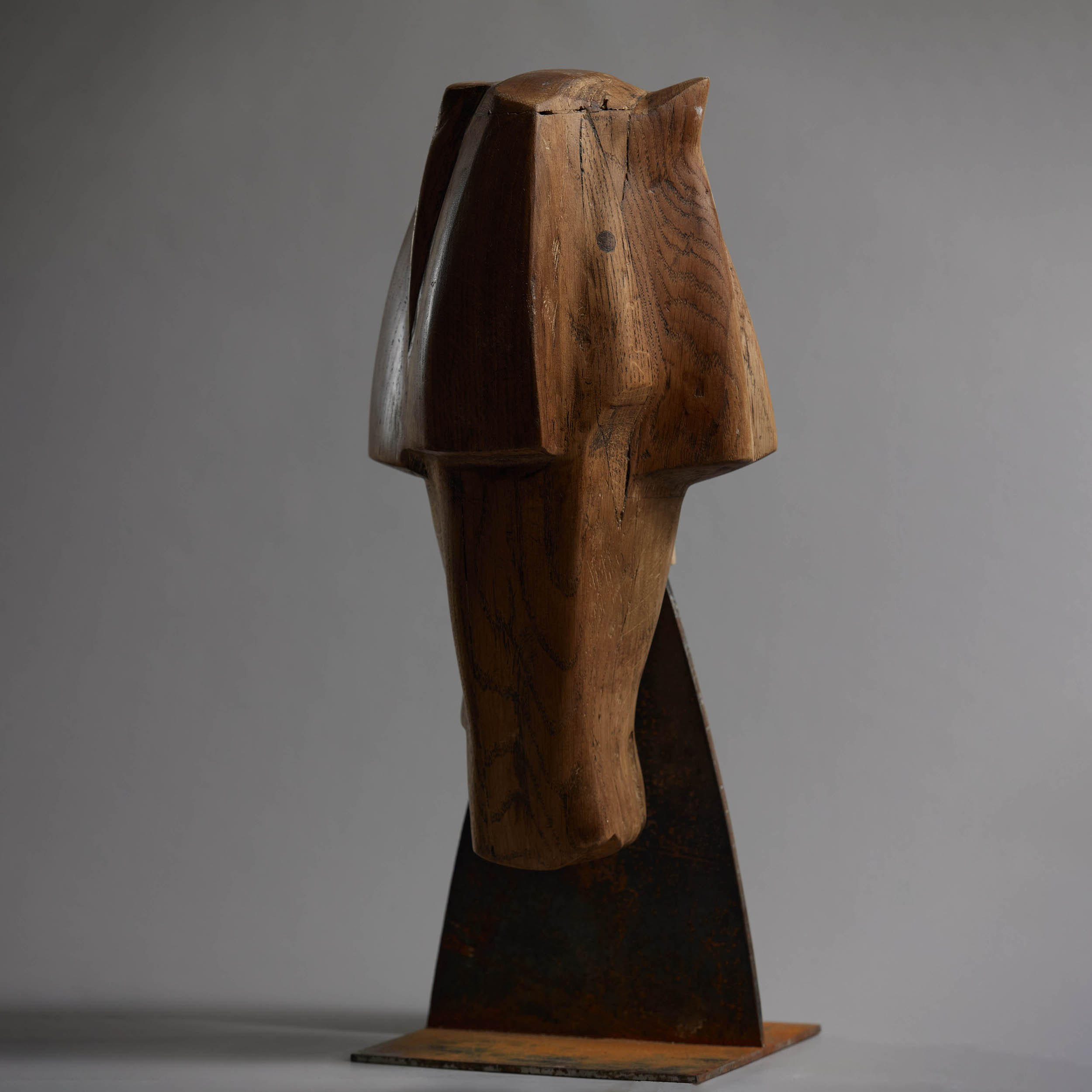 Скульптура из дерева в стиле кубизма скульптора Дмитриева Алексея.