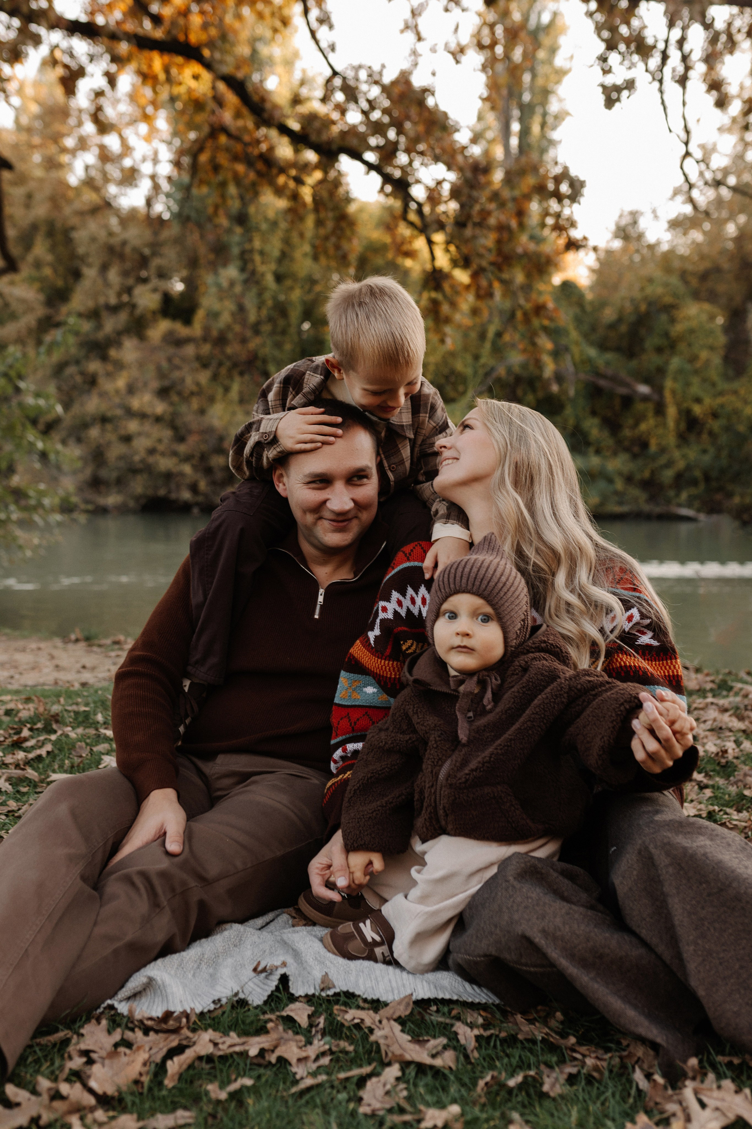Семейная фотосессия в Краснодаре на природе, фотограф Яна Морева. Семейный фотограф в Краснодаре Яна Морева