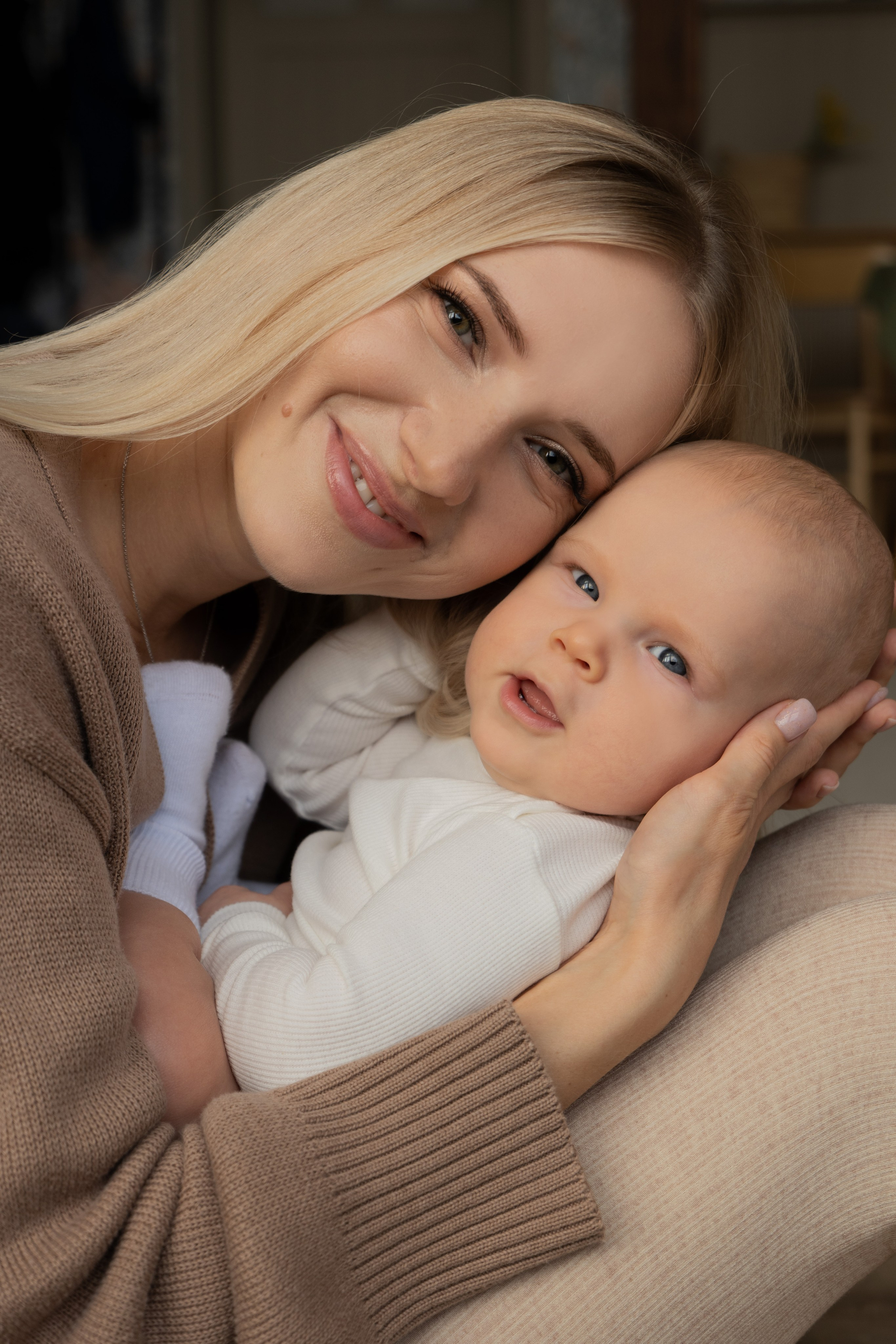 Студийная семейная фотосессия. Фотограф видеограф Ольга Василевская