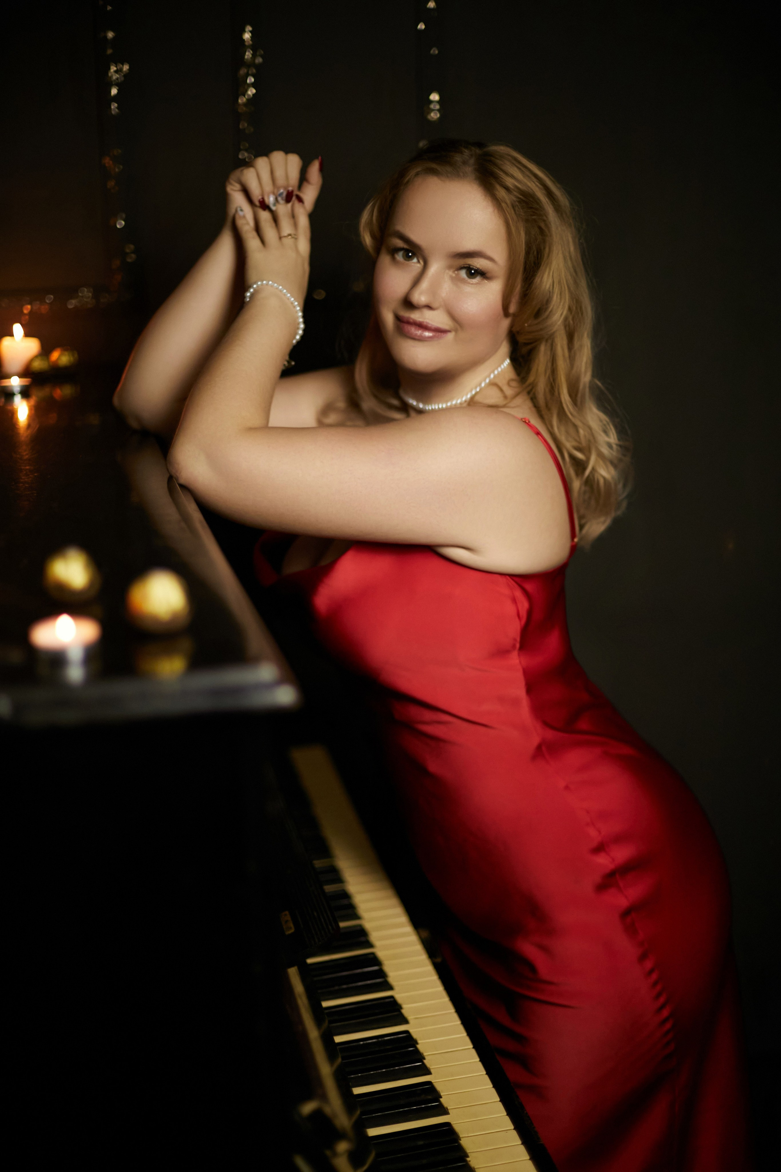 «Красное платье, темный шоколад». Свадебный и креативный фотограф в ЮФО и МСК