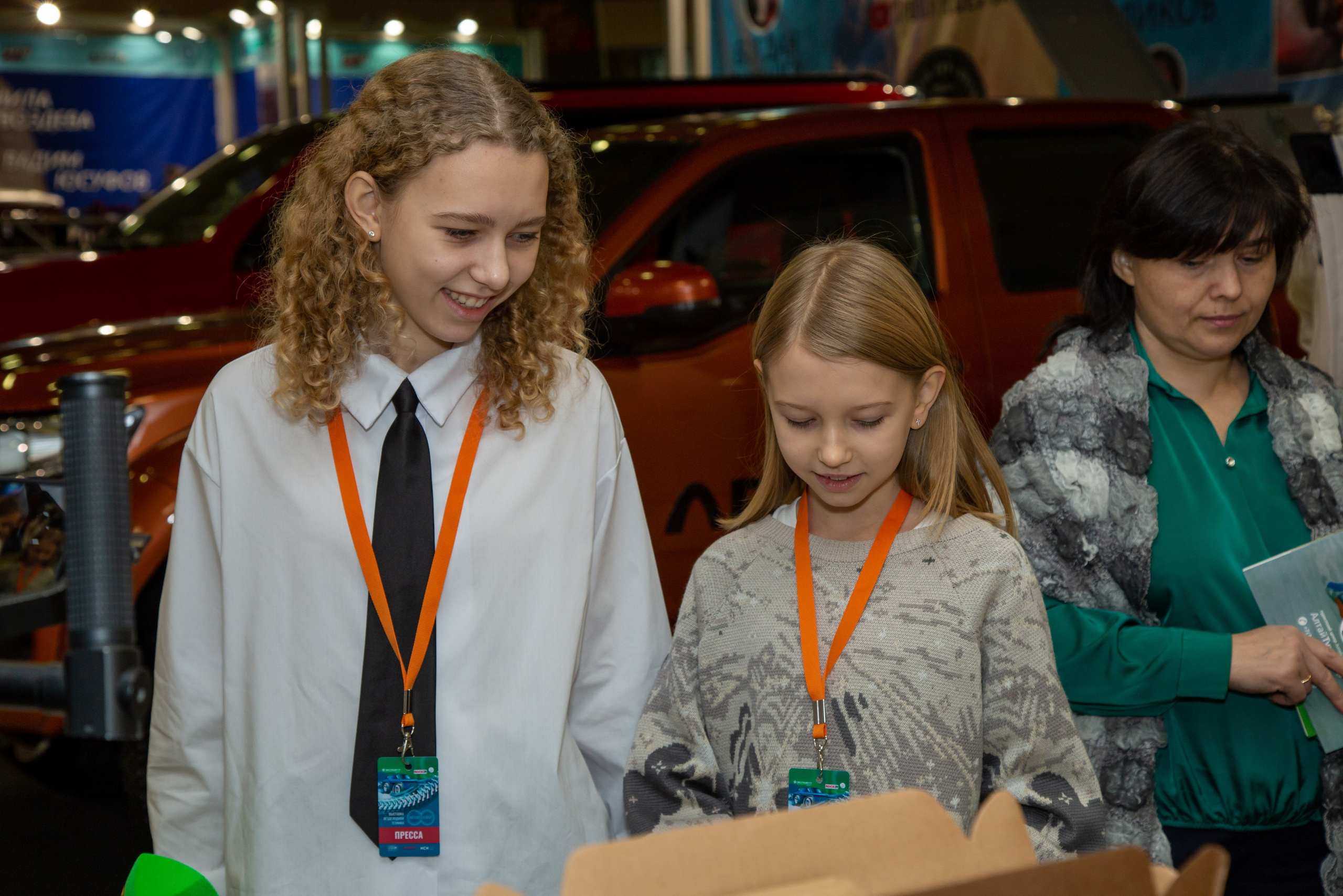 Фотопрогулка по выставке Поехали 2022. «Студия DRONAVT`s» — видеосъёмка и фотография г. Москва