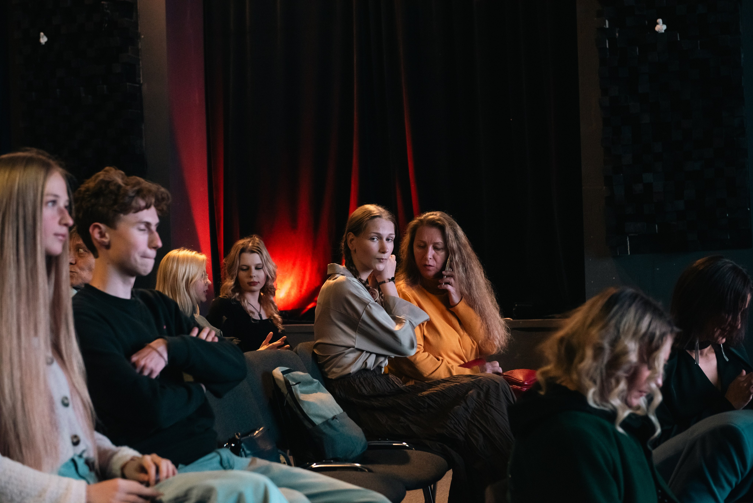 Брюсов-холл, премьера фильма. Фотограф, визажист. Москва