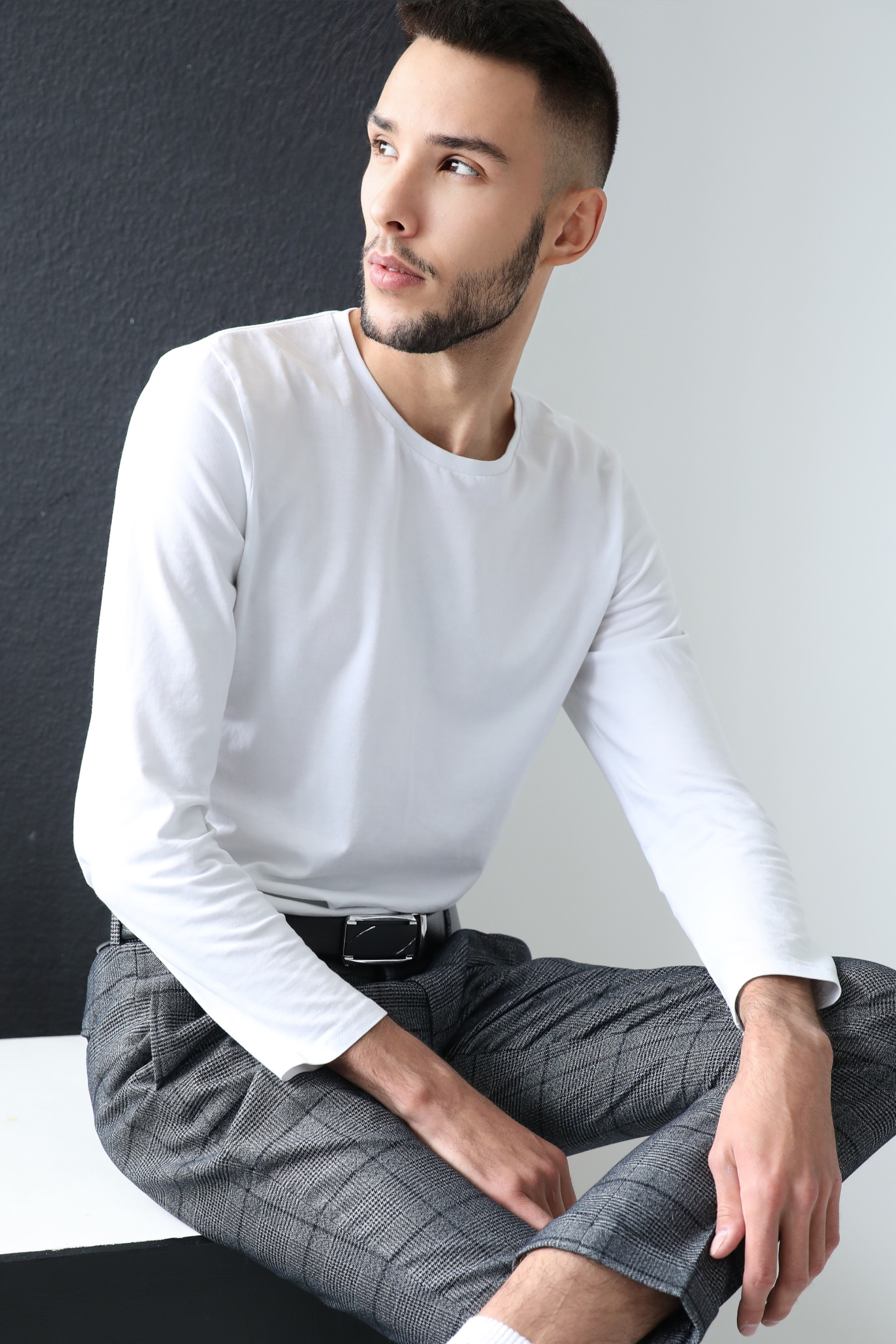 Руслан Ирназаров. Съёмка одежды для маркетплейсов и брендов Morozova Production