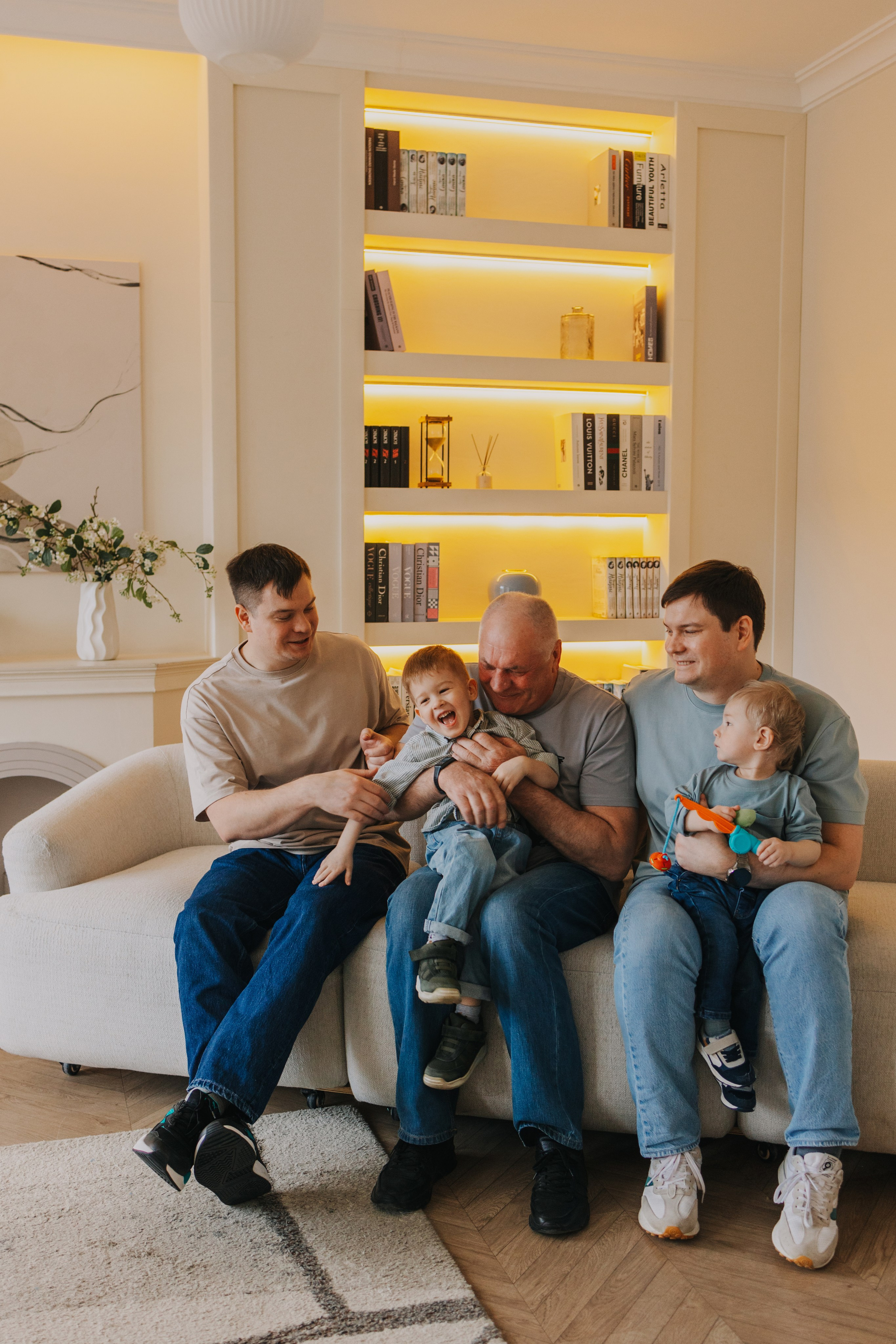 Большая семья. Домашняя фотосессия