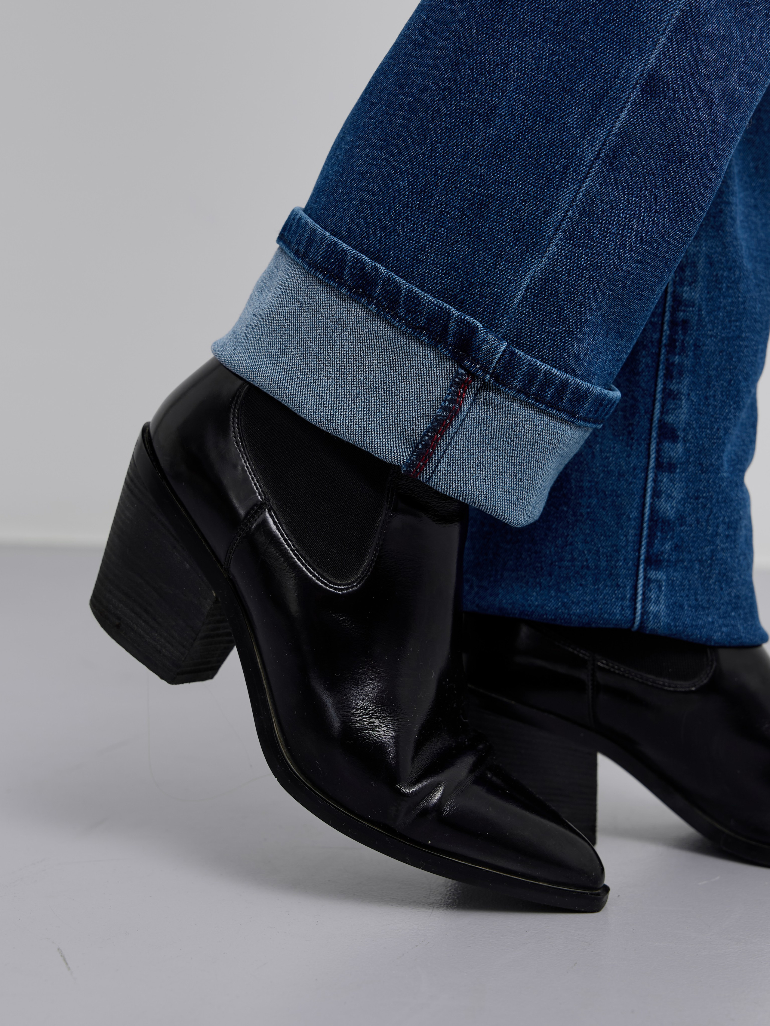 Каталожная съемка одежды. Александр Прозоров фотограф в Кирове