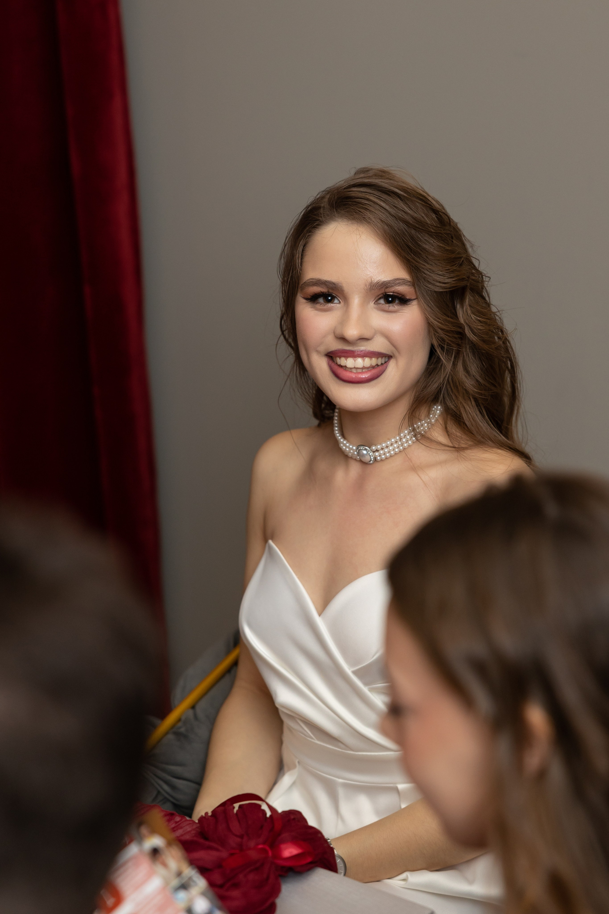 День рождение Марии, иммерсивный ужин. Семейный и женский фотограф, стильный репортаж в г. Новосибирск