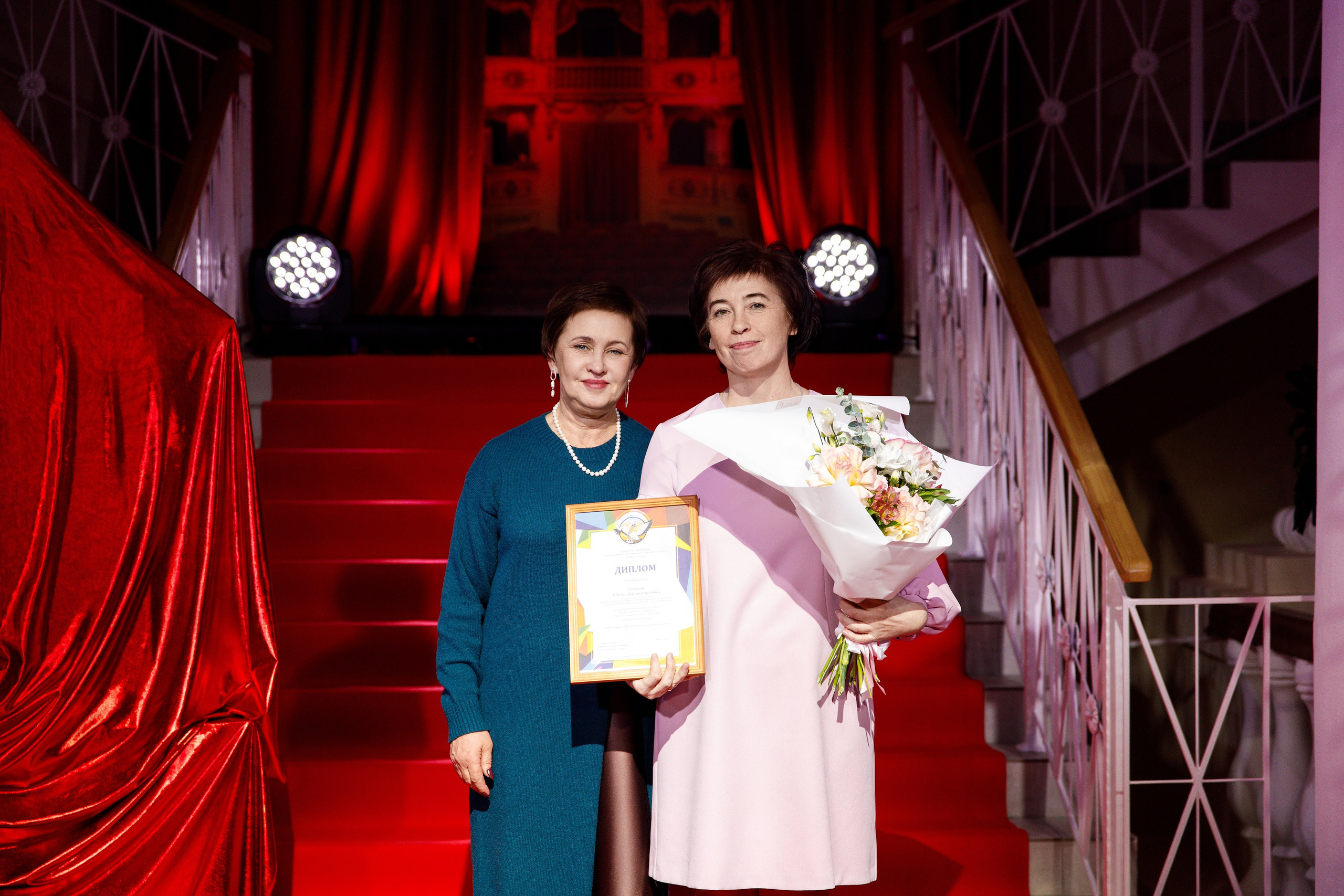 Награждение победителя конкурса «Учитель Года» г. Горнозаводск. Фотограф Дмитрий Молчанов | Фотограф Пермь | Фотограф