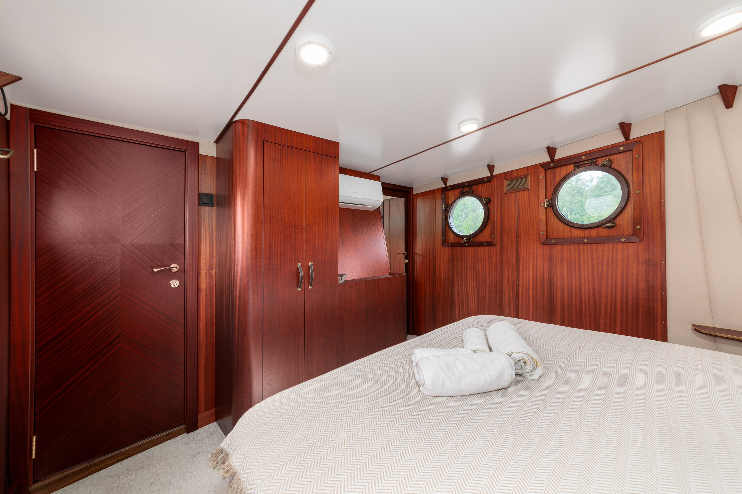 Фотосъёмка судна, яхты для бизнеса