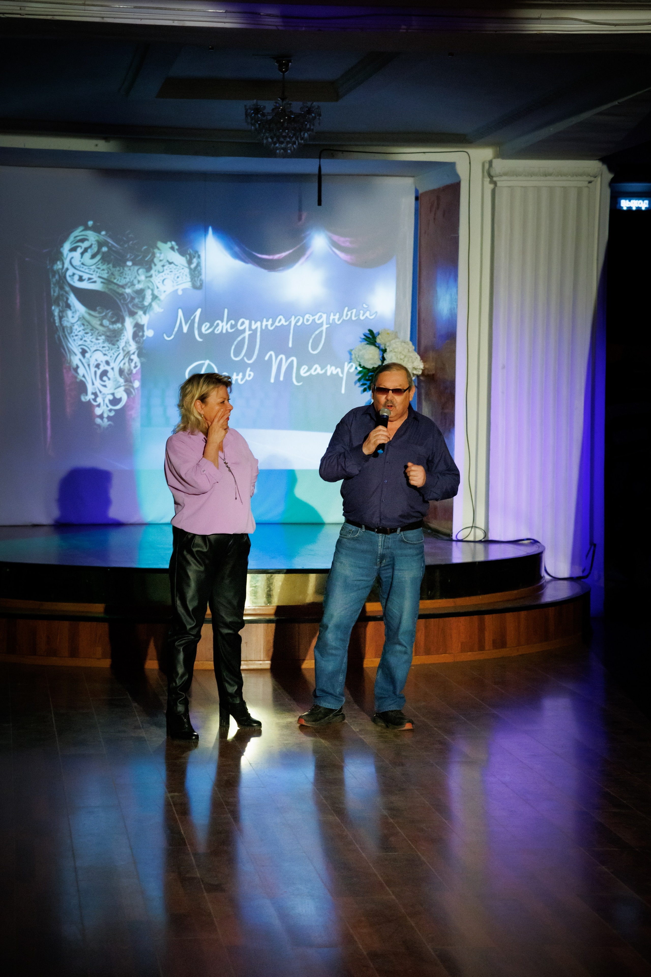 «Свеча» приглашает в театральную гостиную. Свадебный и семейный фотограф в г. Волхов Алексей Кочерыжкин