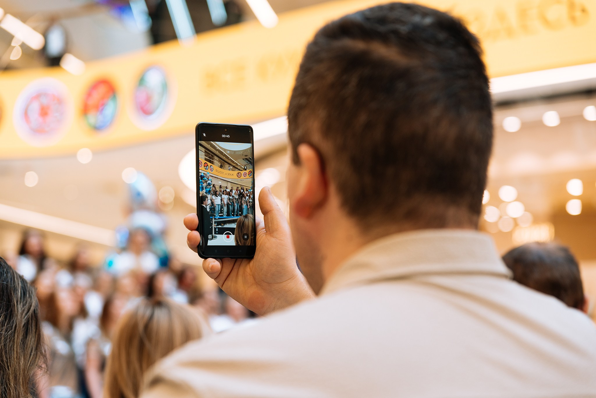 Нескучный хор ТРЦ «Голливуд». Апрель 26. Репортажный фотограф в Санкт-Петербурге Анастасия Клёпова