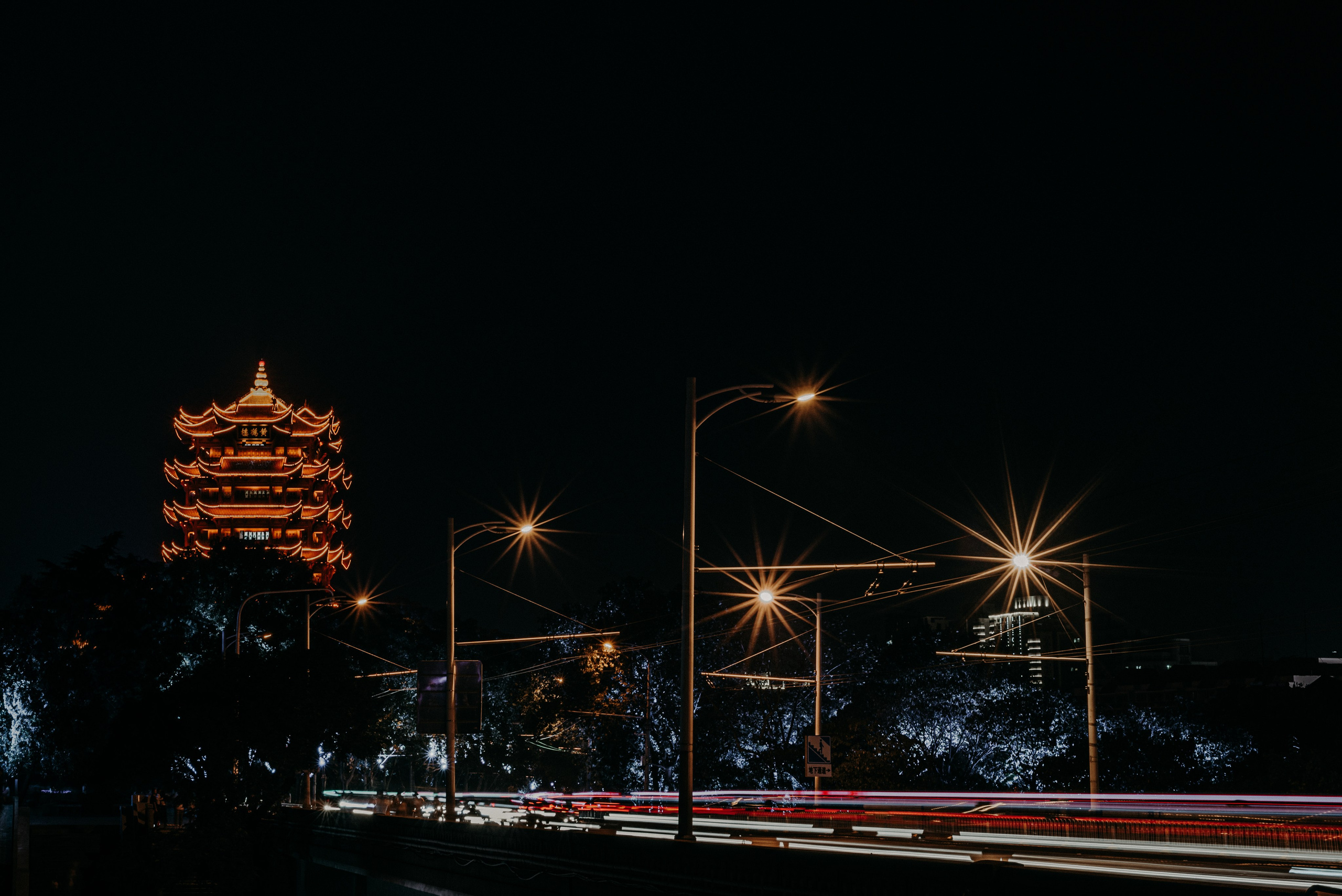 Рекламный фотограф из Гуанчжоу: путешествие по Уханю через объектив камеры. Коммерческий и предметный фотограф в Гуанчжоу Коваленко Александр