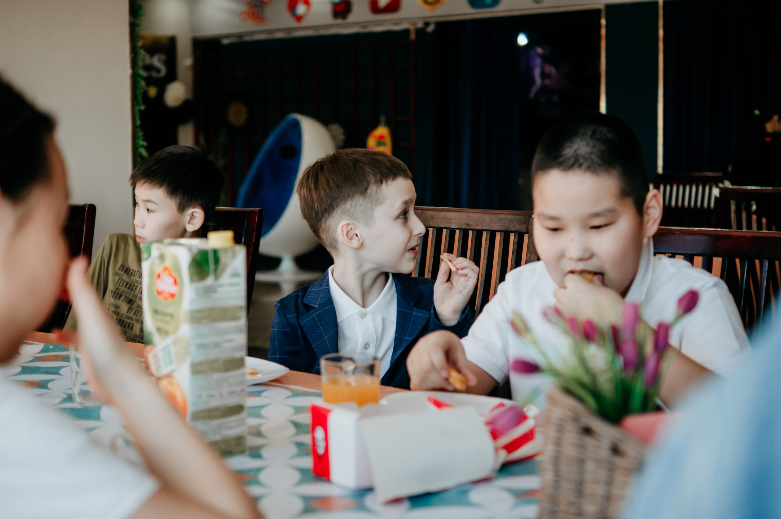 Детский фотограф в Улан-Удэ. сьемка утренников, школьных выпускных и детских праздников. Фотограф в Улан-Удэ. Свадебный фотограф в Улан-Удэ