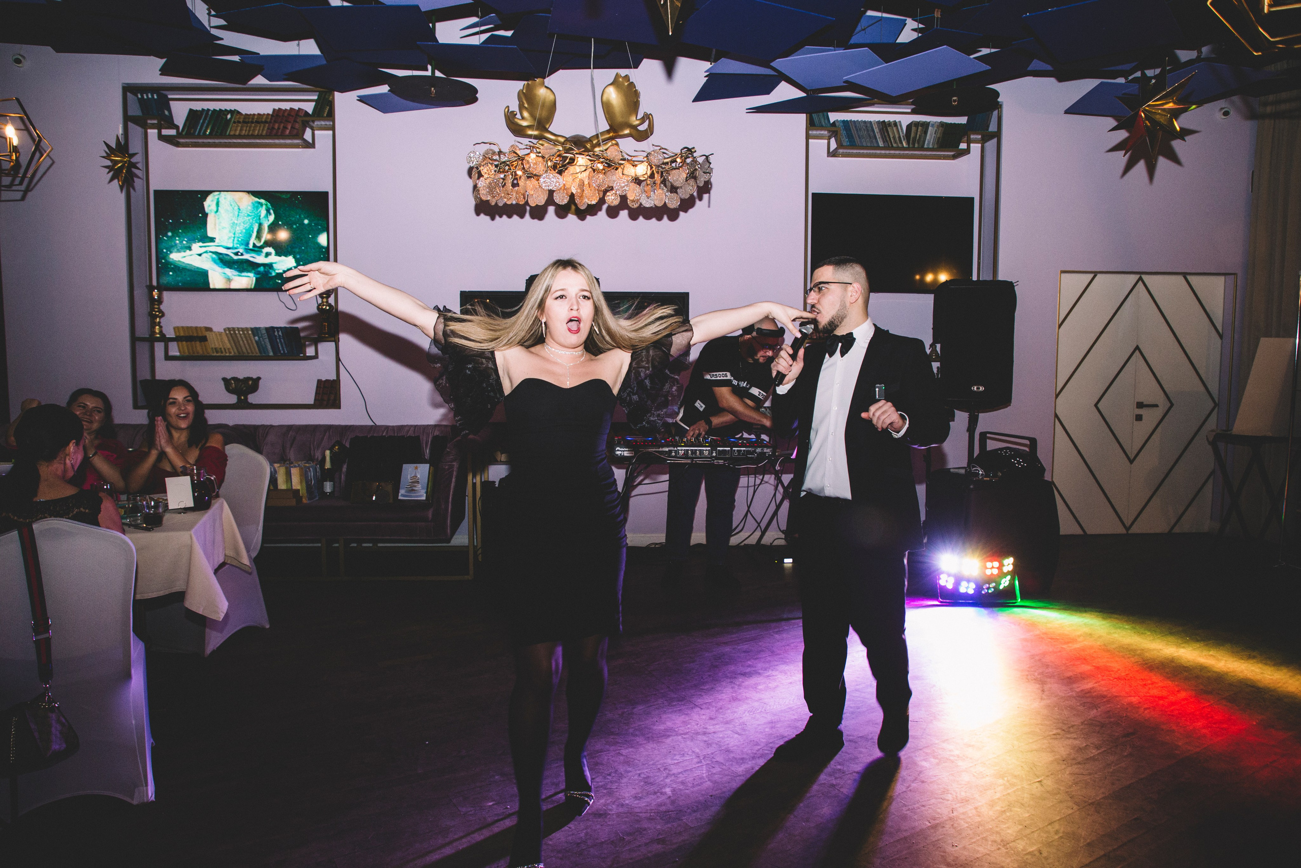 KOSMODOM. Портретный и свадебный фотограф Даня Похватова