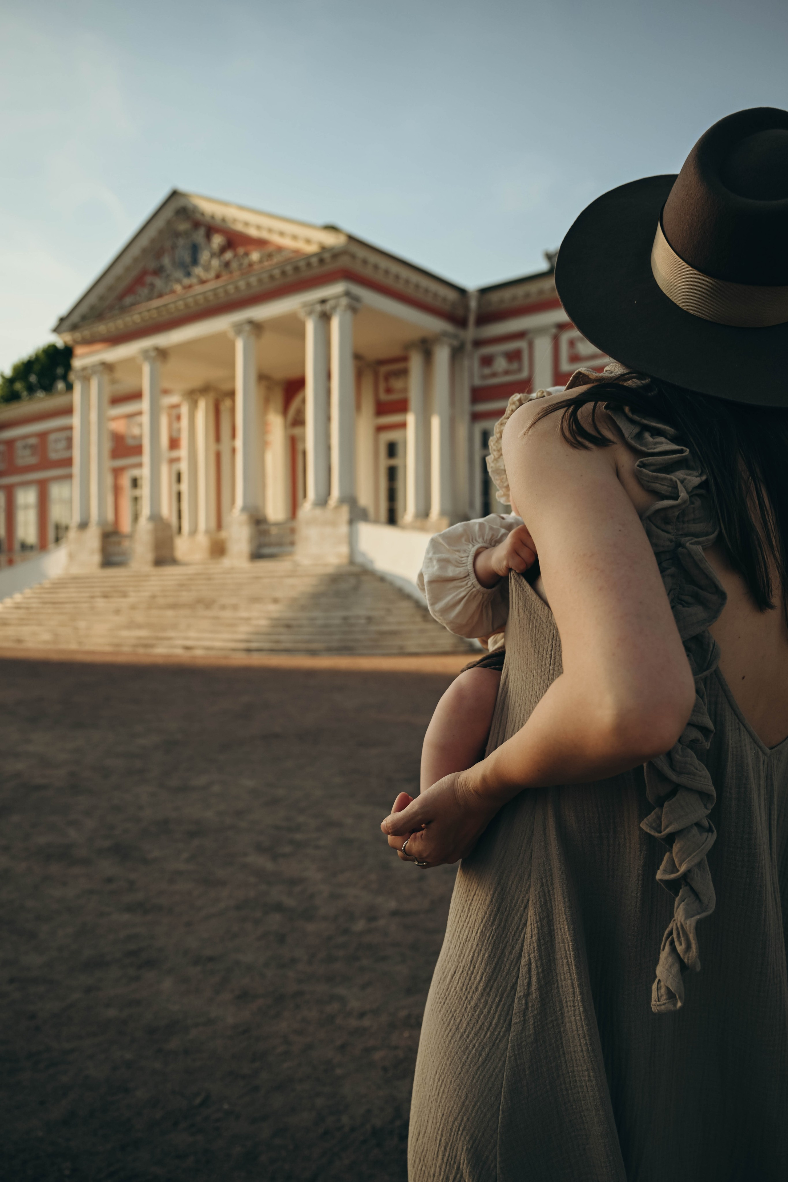 Кусково мама и дочка. Семейный фотограф в Москве Люберцах Ирина Вронская