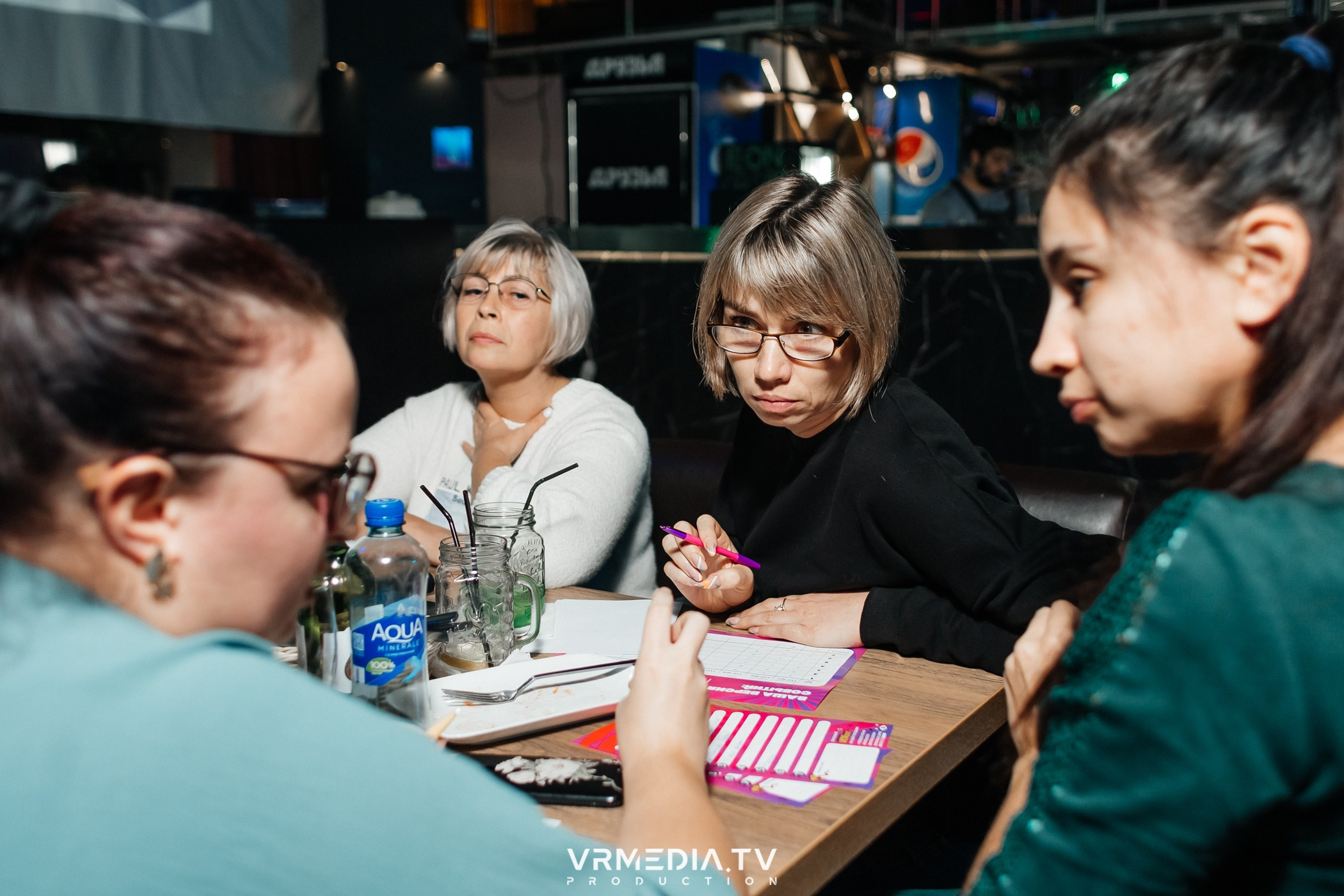 WoW QuiZ в баре «Друзья»