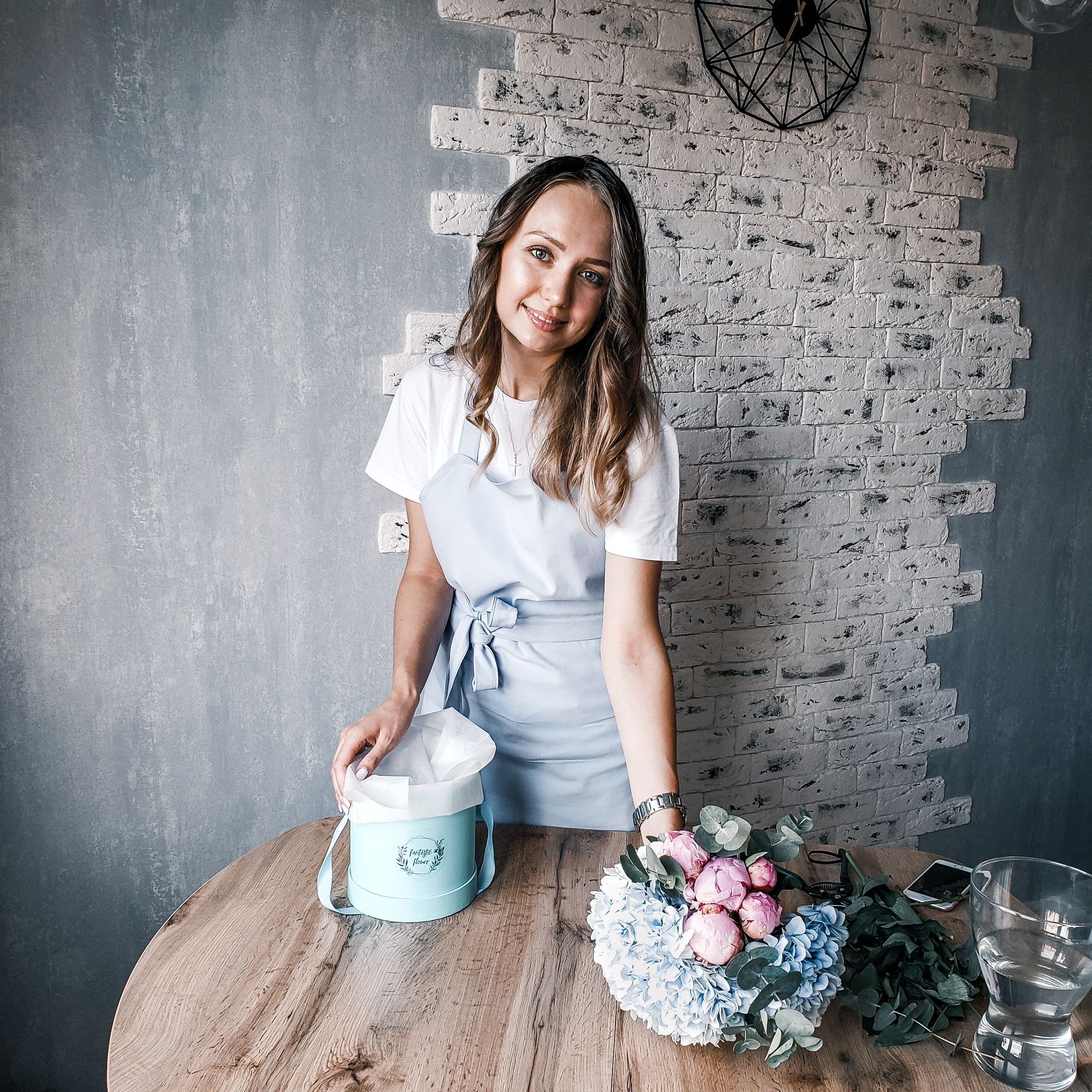 Контент съемка для флористов в СПб. Семейный и свадебный фотограф в Санкт-Петербурге Соколов| портреты, репортаж, коммерческая съемка