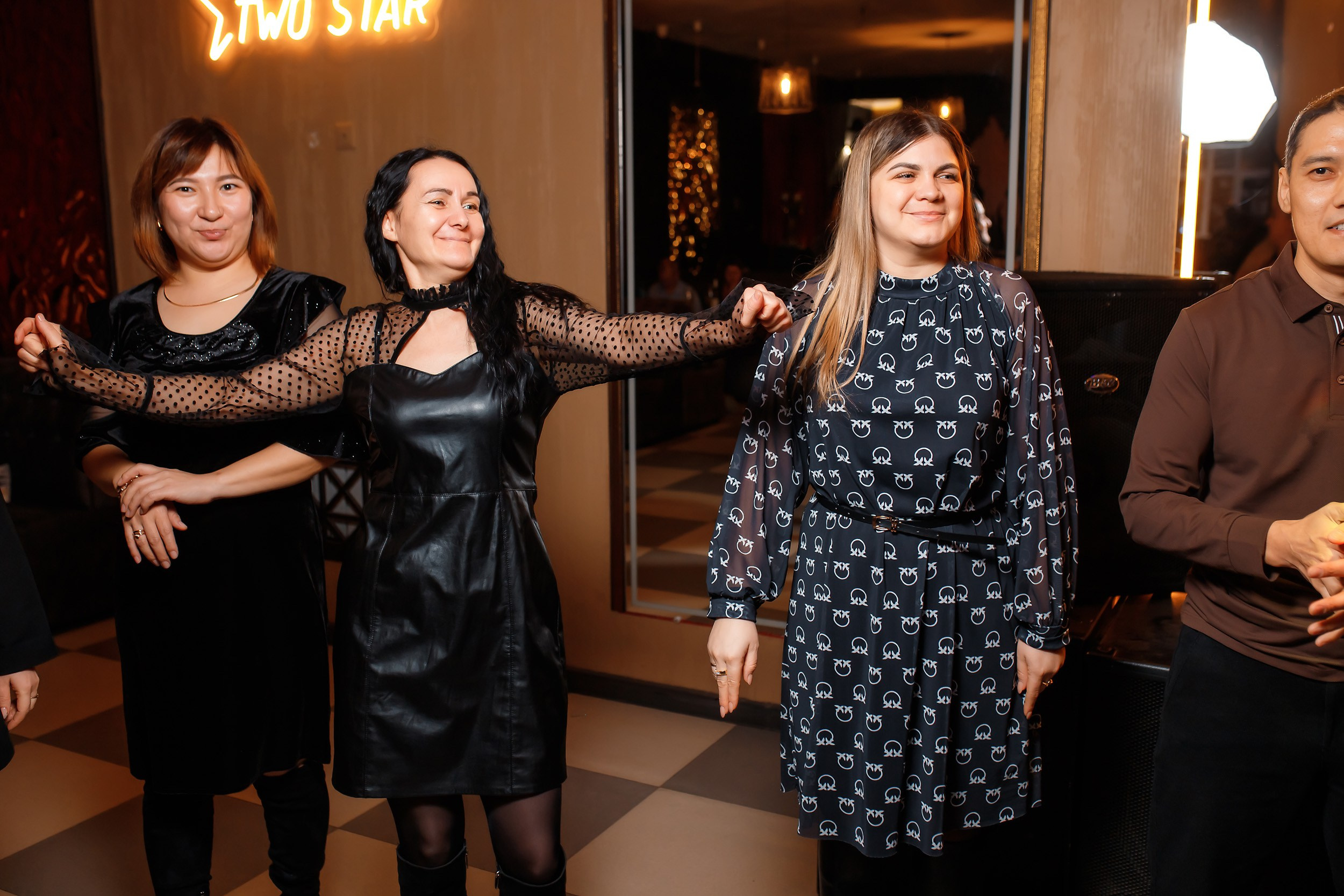 Two Star. Кипятком Павлодар