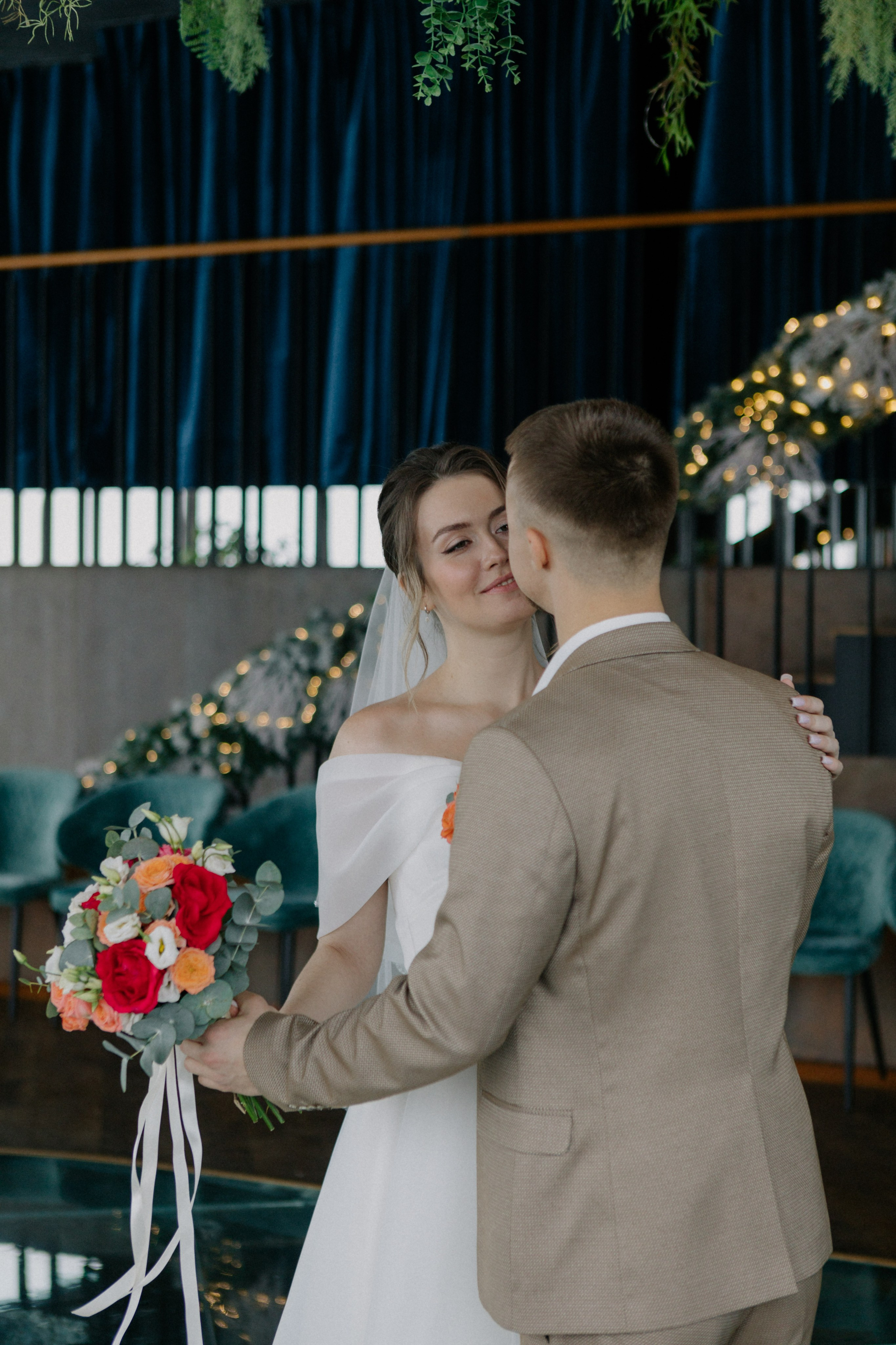 Ксюша и Илья. Утро в отеле роспись в Birds. Свадебный и портретный фотограф в Москве Анастасия Масюк