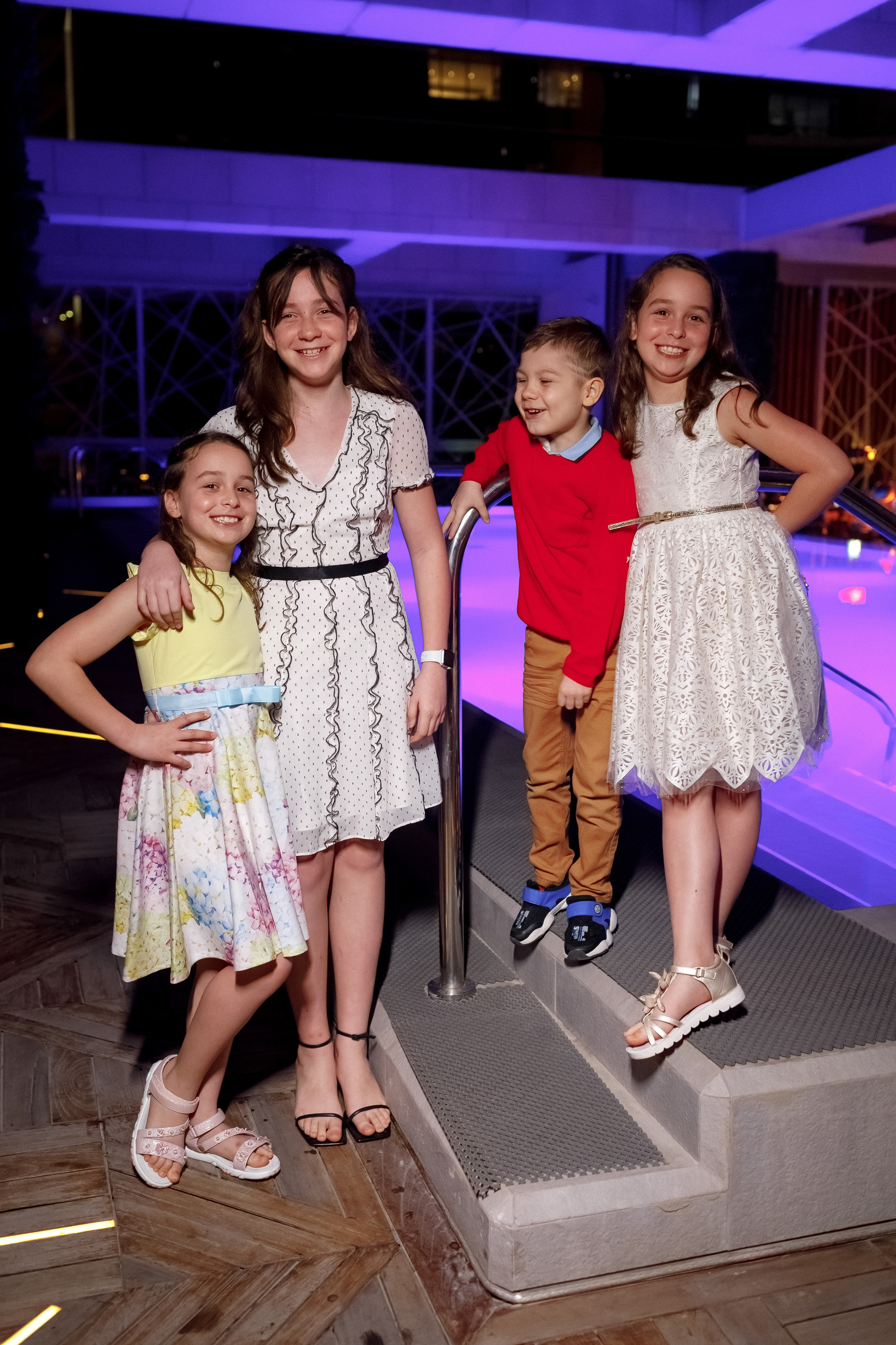 Ужин в st.TROP. Портретный фотограф в Санкт-Петербурге Саша Гореликова