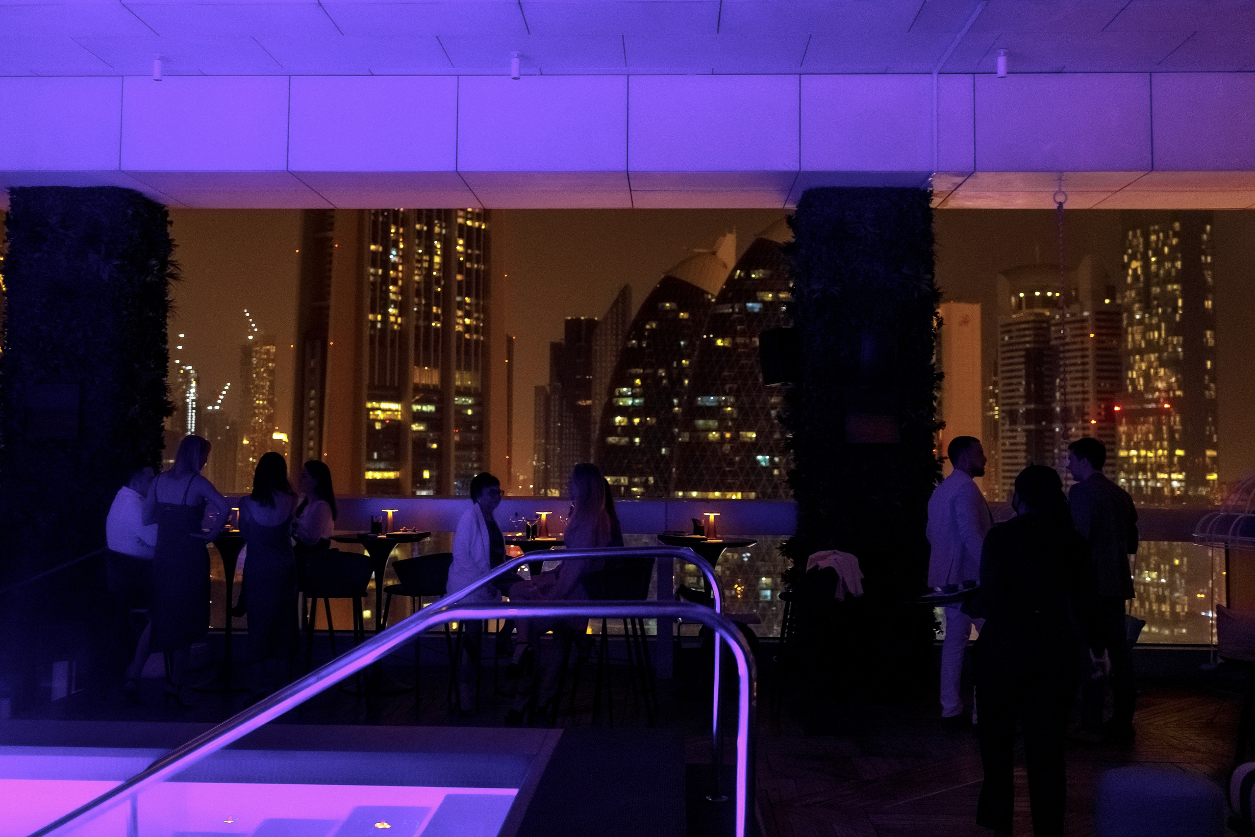 Ужин в st.TROP. Портретный фотограф в Санкт-Петербурге Саша Гореликова