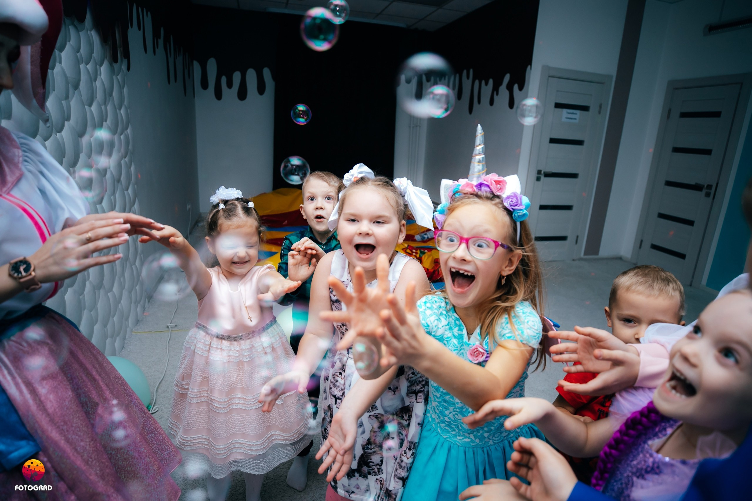 Команда специалистов в мире фотографии и видео. Детский фотограф, семейный фотограф