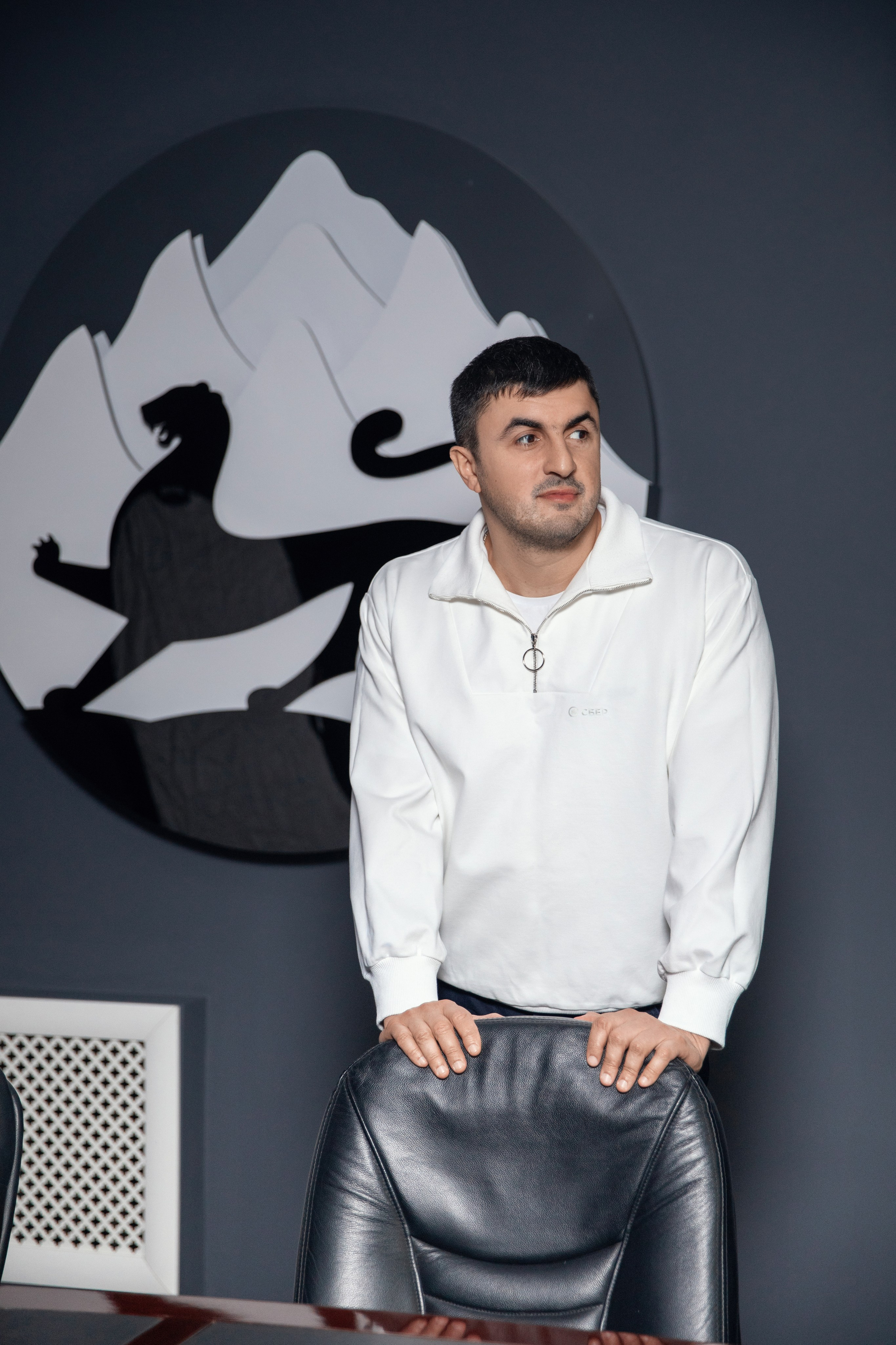 Бизнес портрет для руководителя банка. Фотограф во Владикавказе Юрий Геворгизов