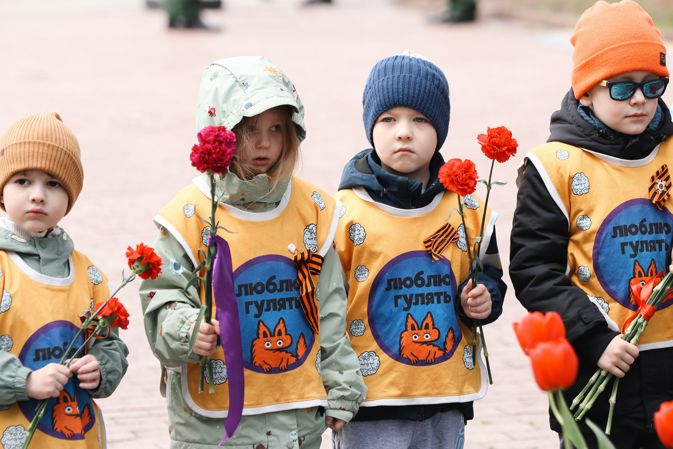 Торжественное возложение венков и цветов к братском могиле. Репортажный фотограф в Москве и Зеленограде Karina-vozd