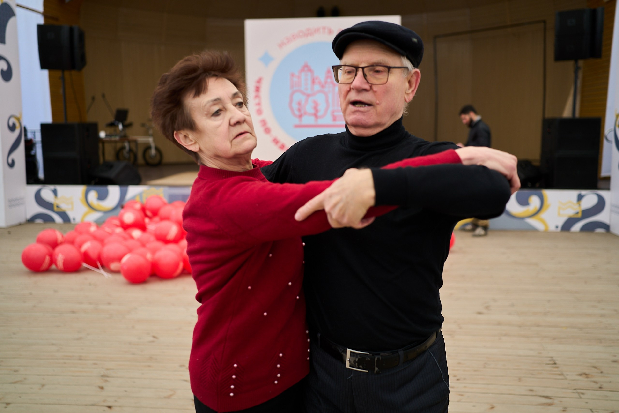 Субботник у Управления делами Мэра и Правительства Москвы. Фотограф и Видеограф в Москве. Олег Корушев