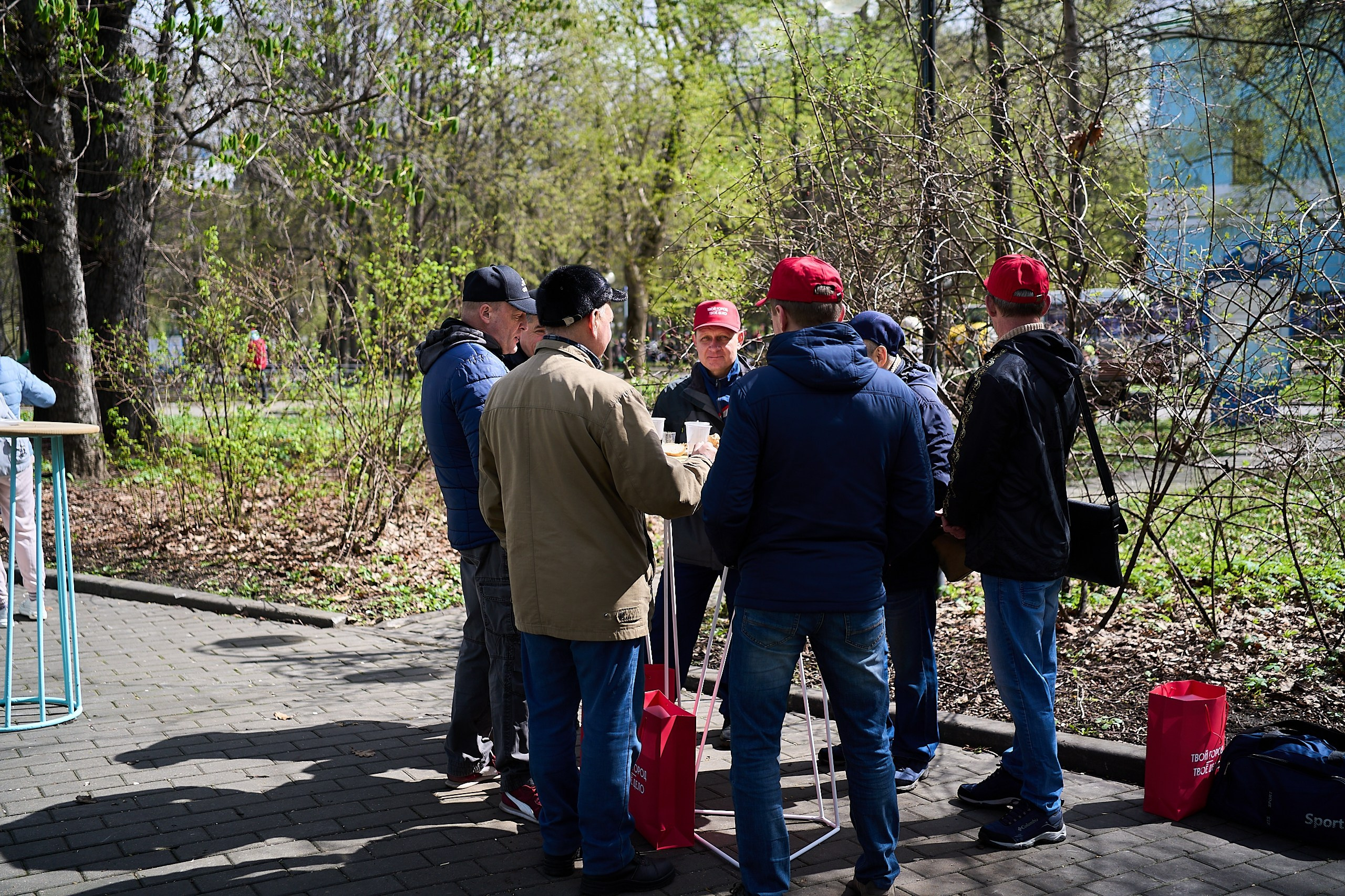 Субботник у Управления делами Мэра и Правительства Москвы. Фотограф и Видеограф в Москве. Олег Корушев