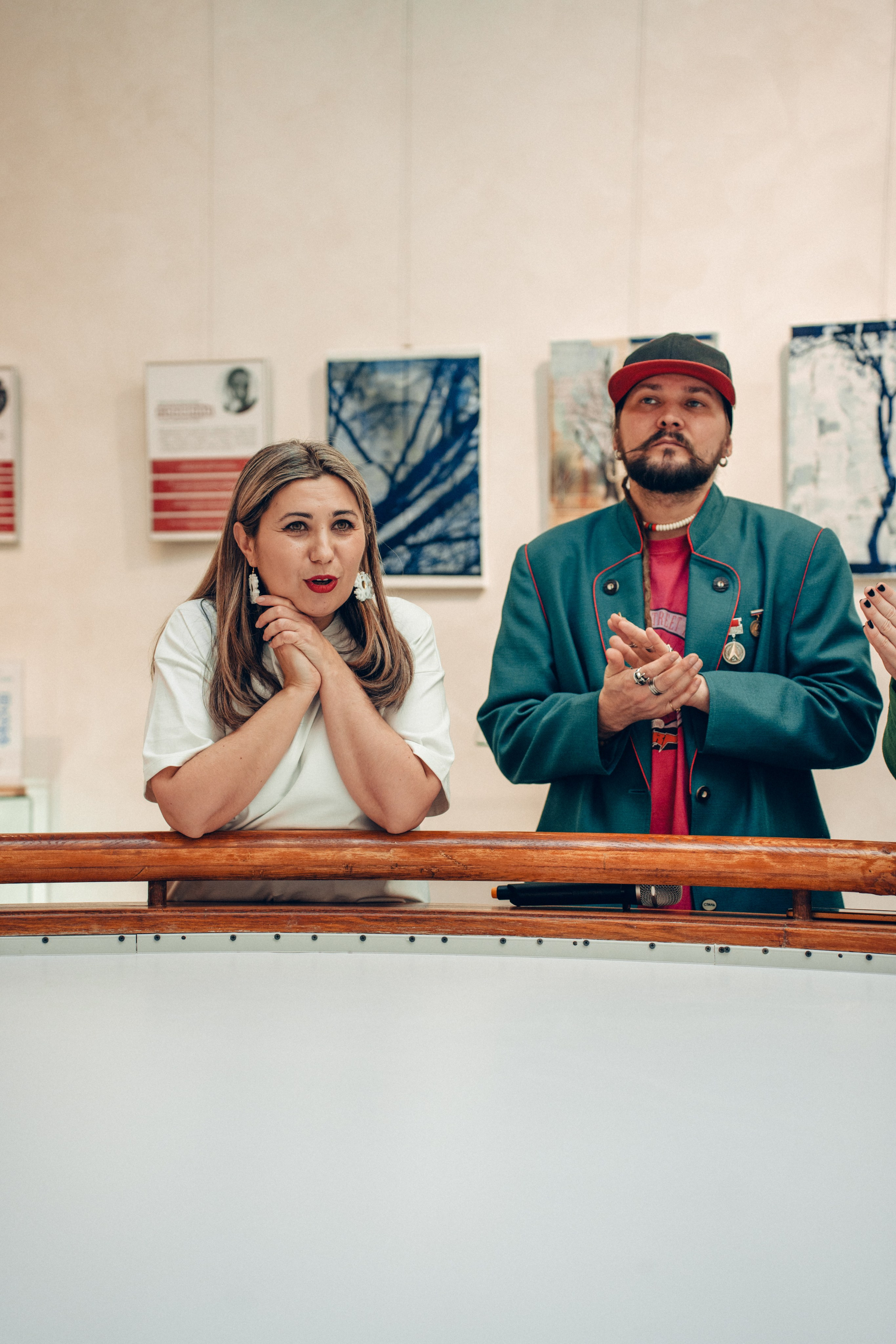 Открытие выставочного проекта «Я + Искусство = ЮГРА». Лайфстайл фотограф в Ханты-Мансийске Мария Шишкина