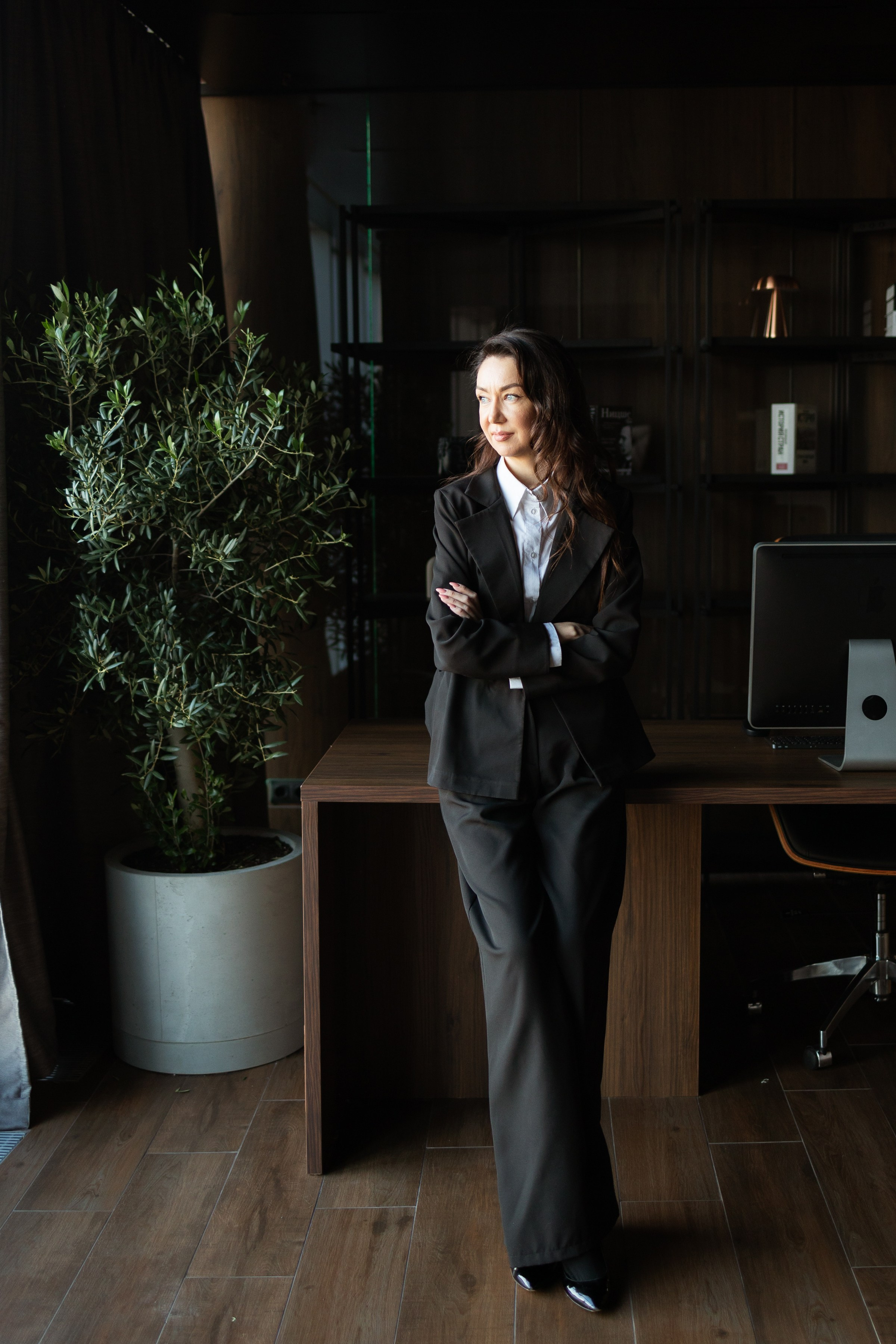 Деловой портрет. Портретный фотограф СПб, женский фотограф, минимализм и эстетика