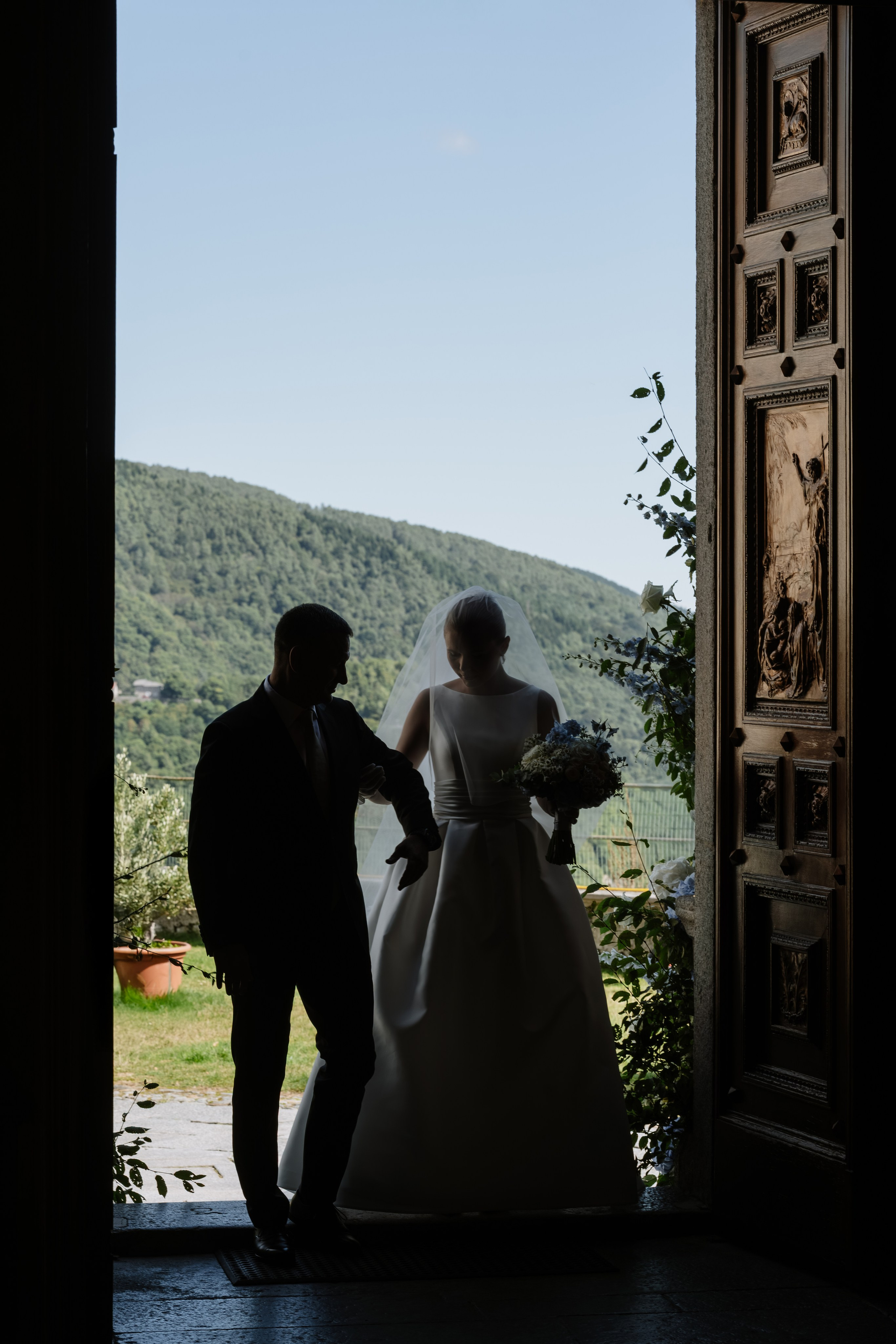 Vera & Lorenzo | Biella, Italy. Professional Wedding Photographer Geneva & Romande Switzerland | Tanya Creator