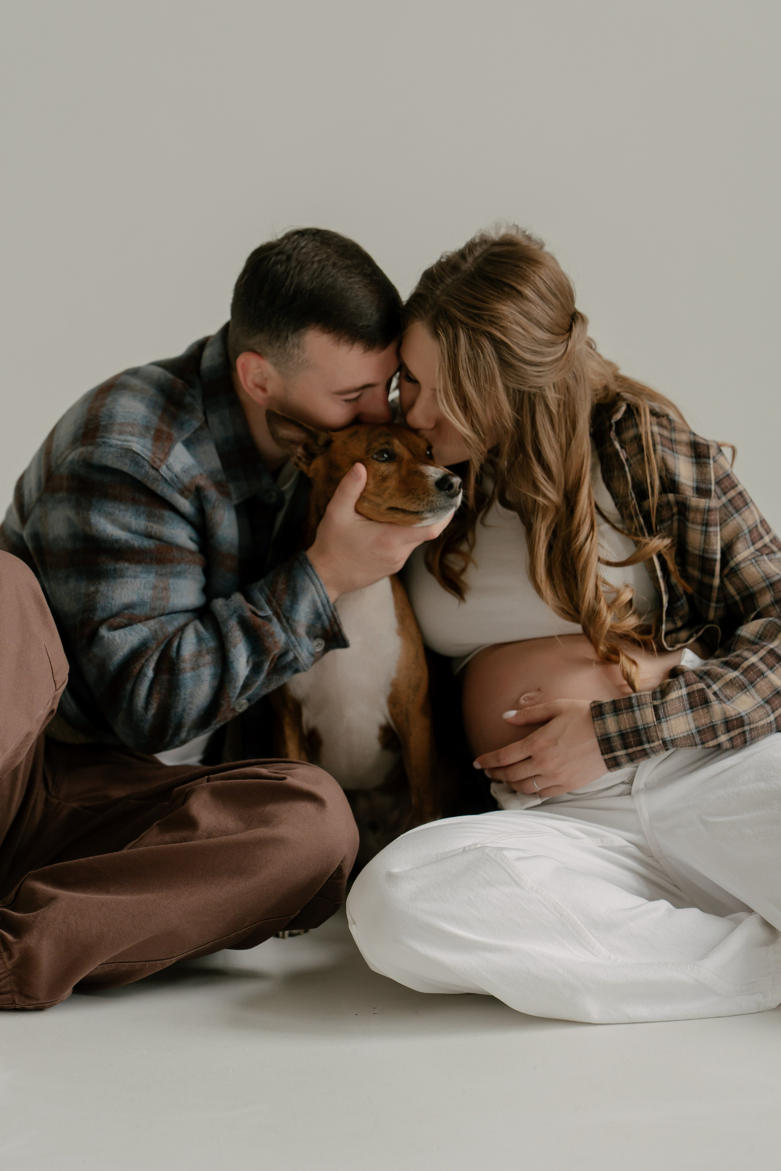 Арина, Антон и Бутс. Свадебный и семейный фотограф в Москве и Красногорске — живые кадры | Анастасия Тихонова
