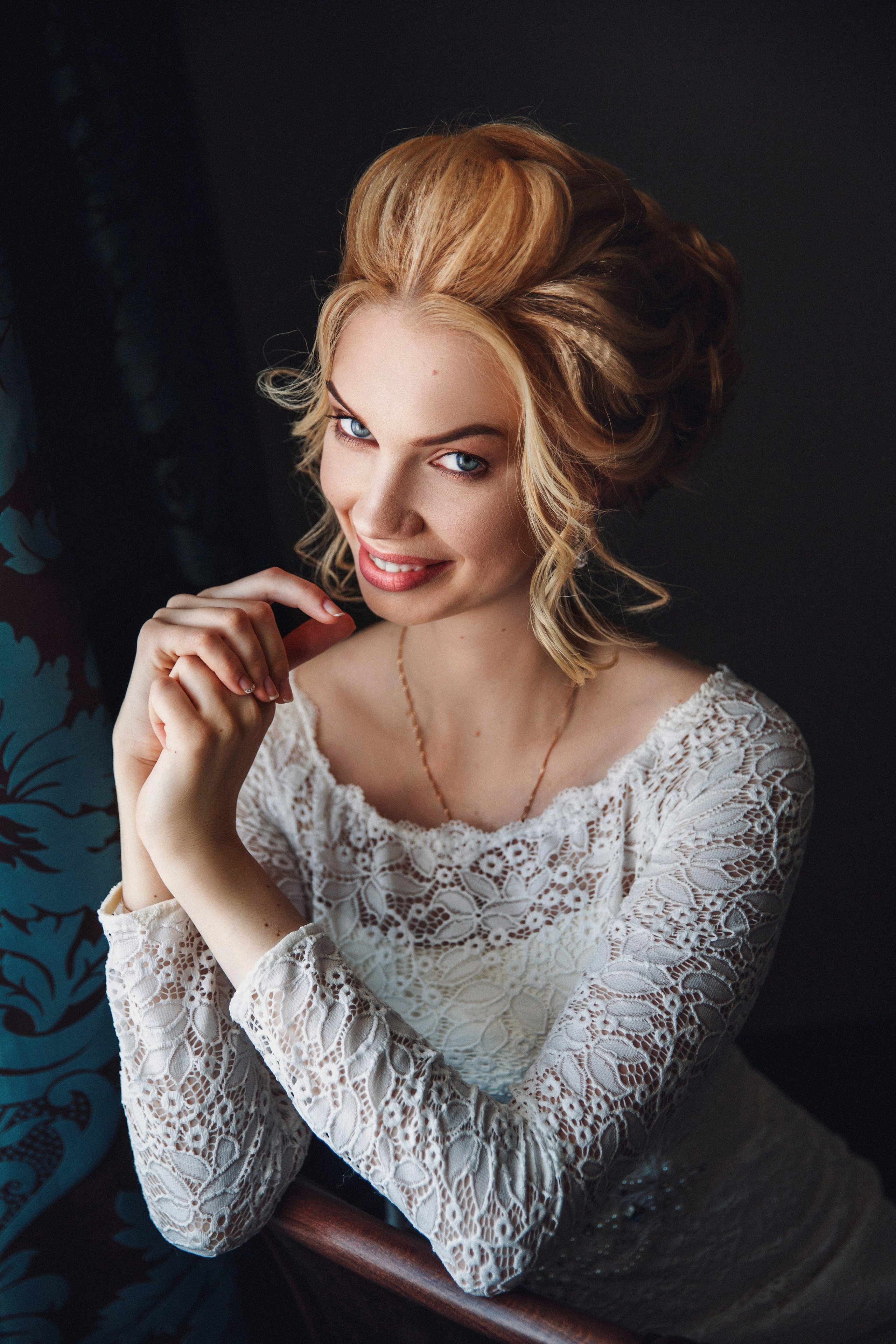 Макияж и прическа для невесты