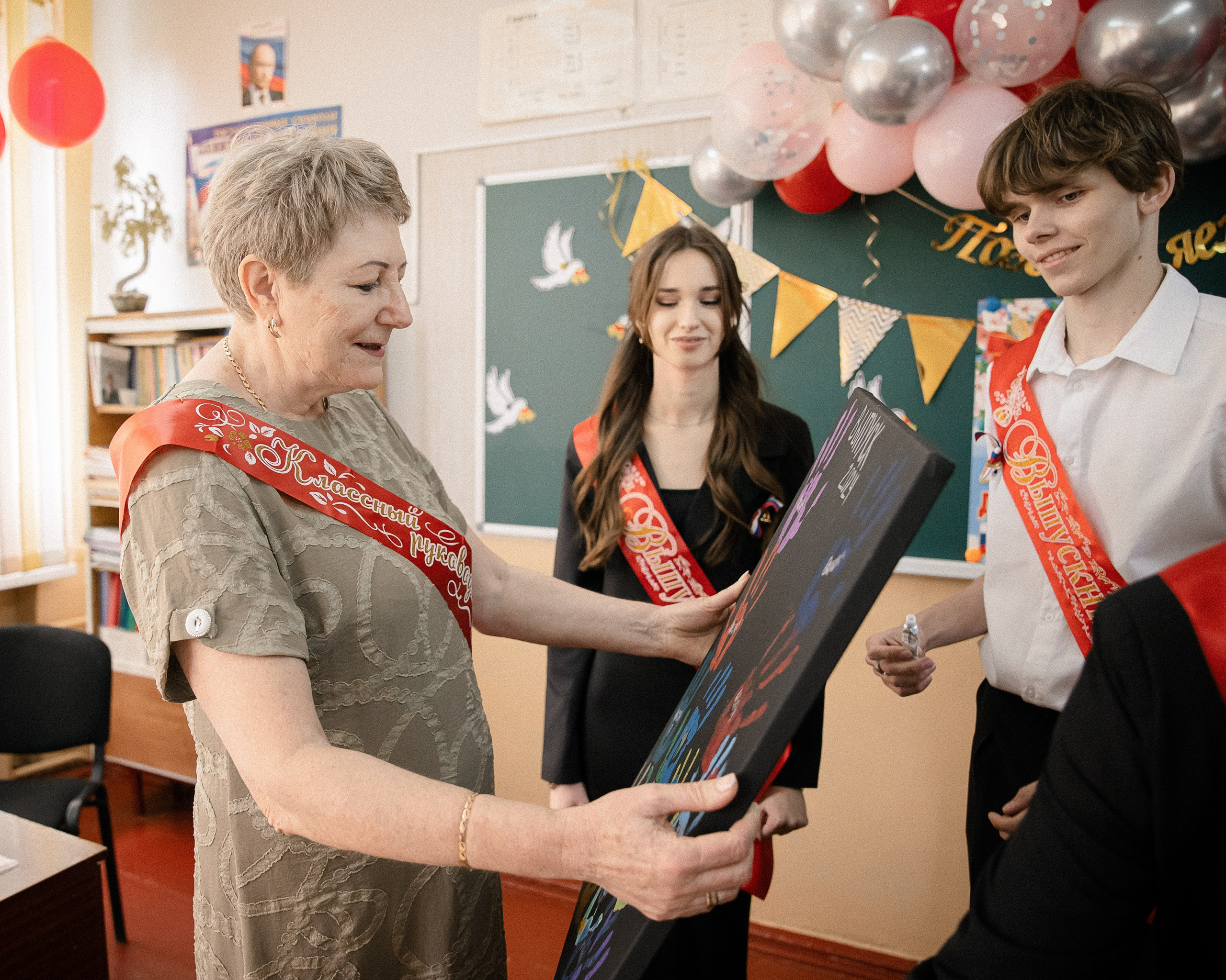 Последний звонок — линейка. Свадебный фотограф Роман Еремеев